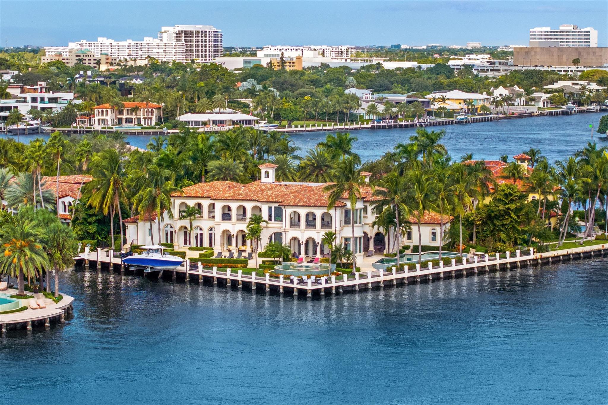 2716 Aqua Vis Blvd Fort Lauderdale, FL 33301