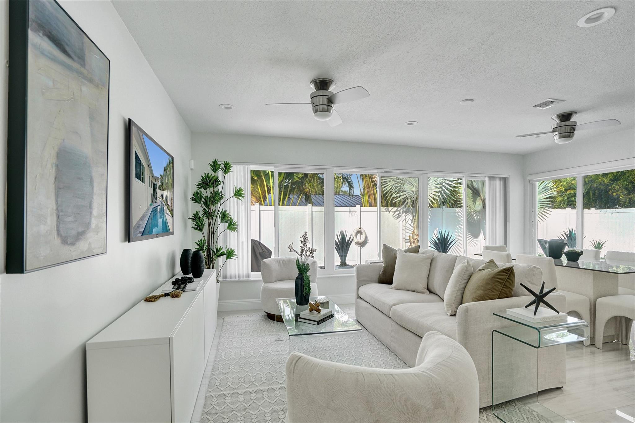 2129 NE 62nd Fort Lauderdale, FL 33308