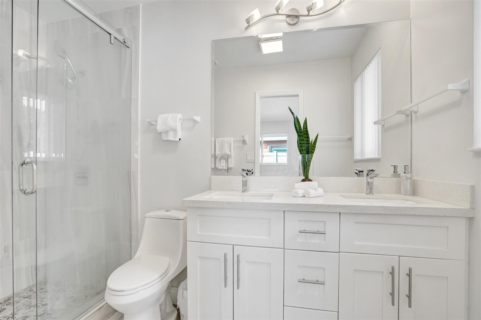 2129 NE 62nd Fort Lauderdale, FL 33308