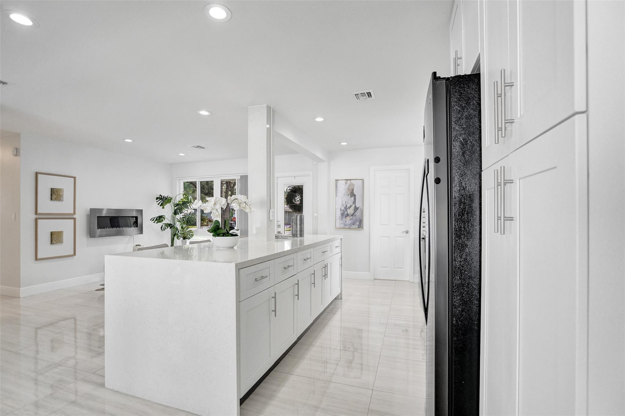 2129 NE 62nd Fort Lauderdale, FL 33308