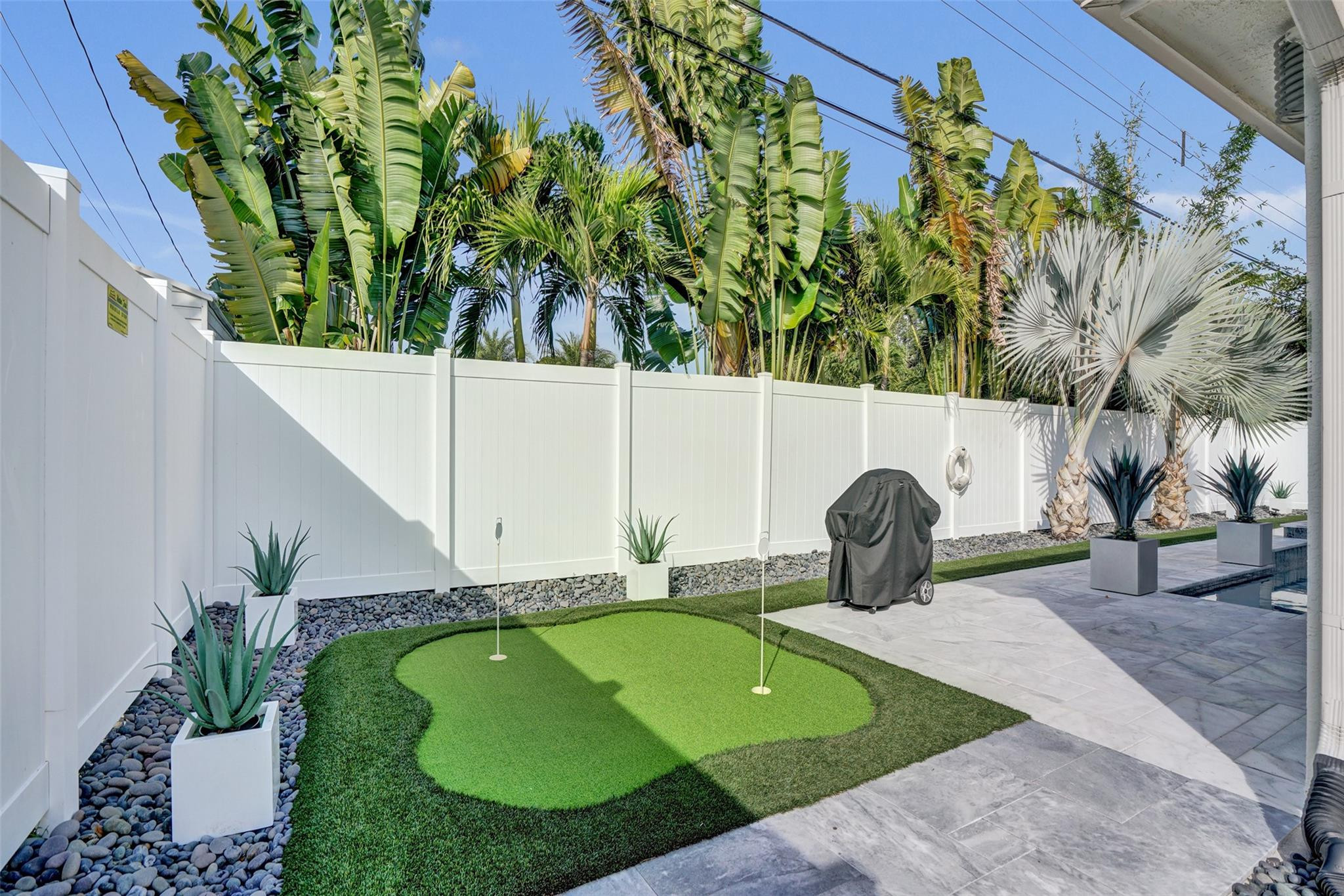 2129 NE 62nd Fort Lauderdale, FL 33308