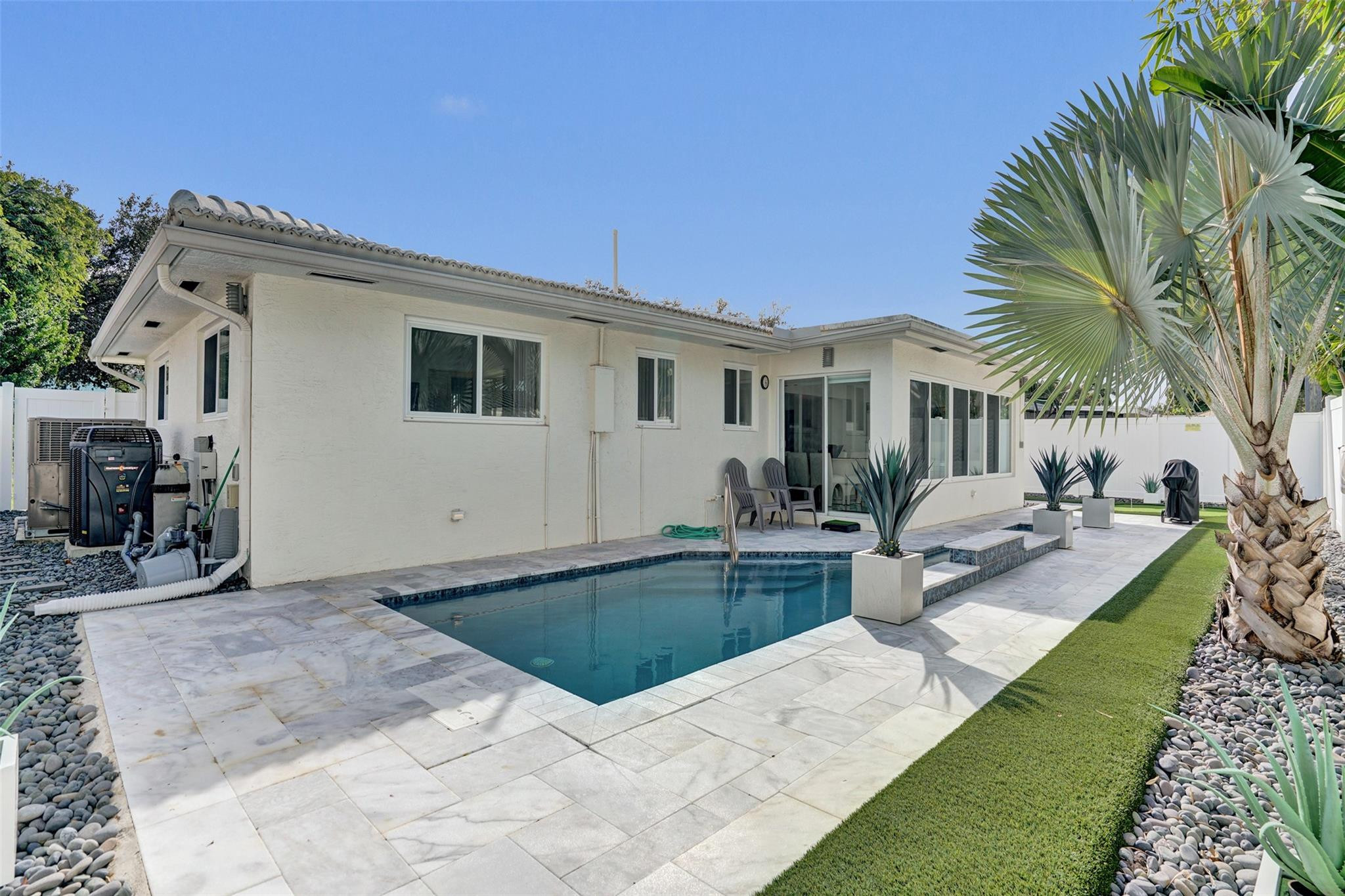 2129 NE 62nd Fort Lauderdale, FL 33308