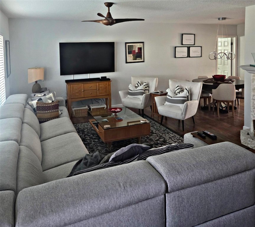 6800 NW 70th Tamarac, FL 33321