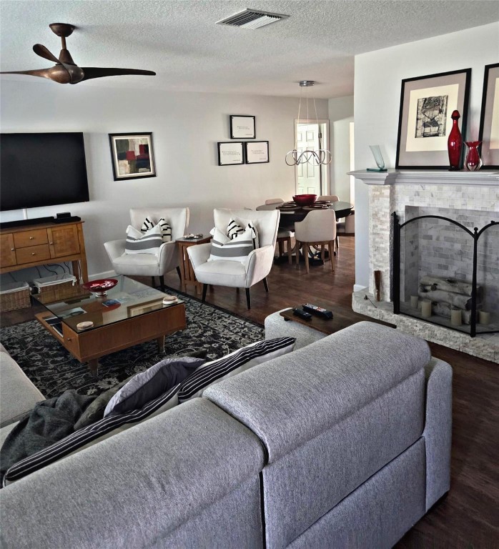 6800 NW 70th Tamarac, FL 33321