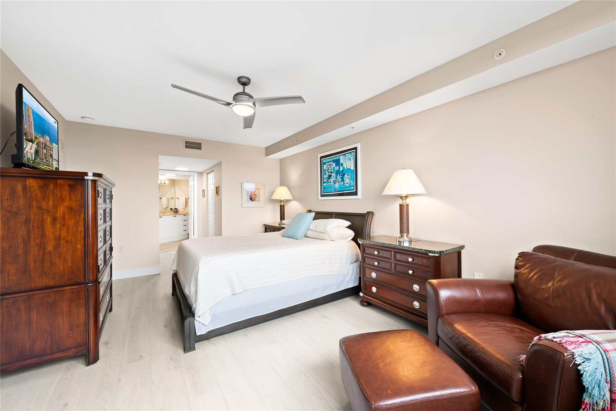 2011 N Ocean #504 Fort Lauderdale, FL 33305