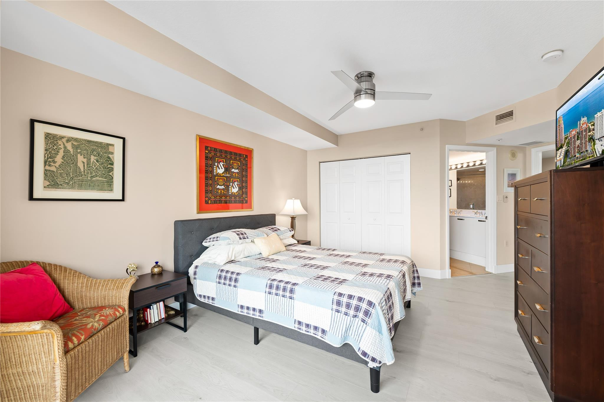 2011 N Ocean #504 Fort Lauderdale, FL 33305