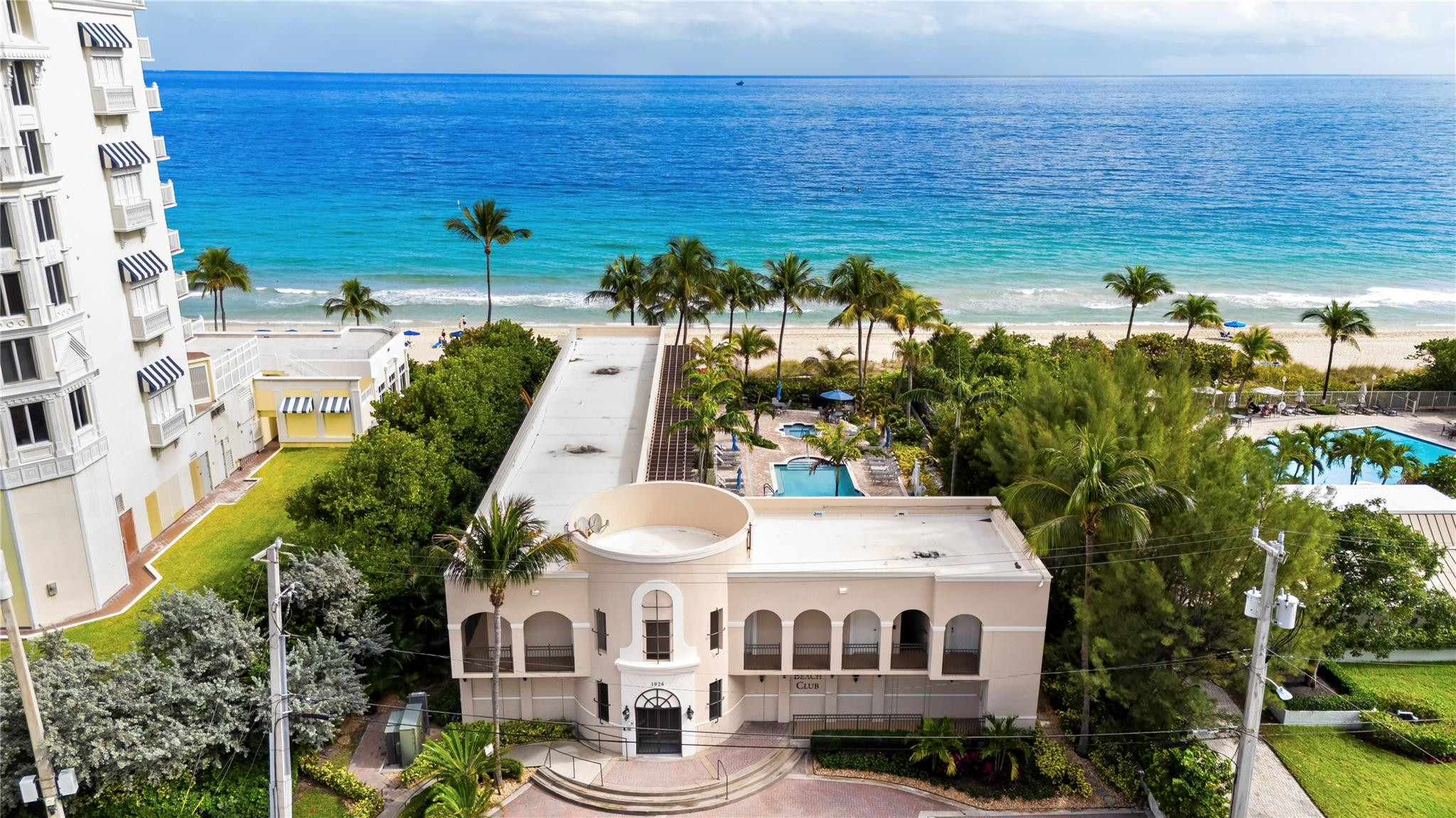 2011 N Ocean #504 Fort Lauderdale, FL 33305