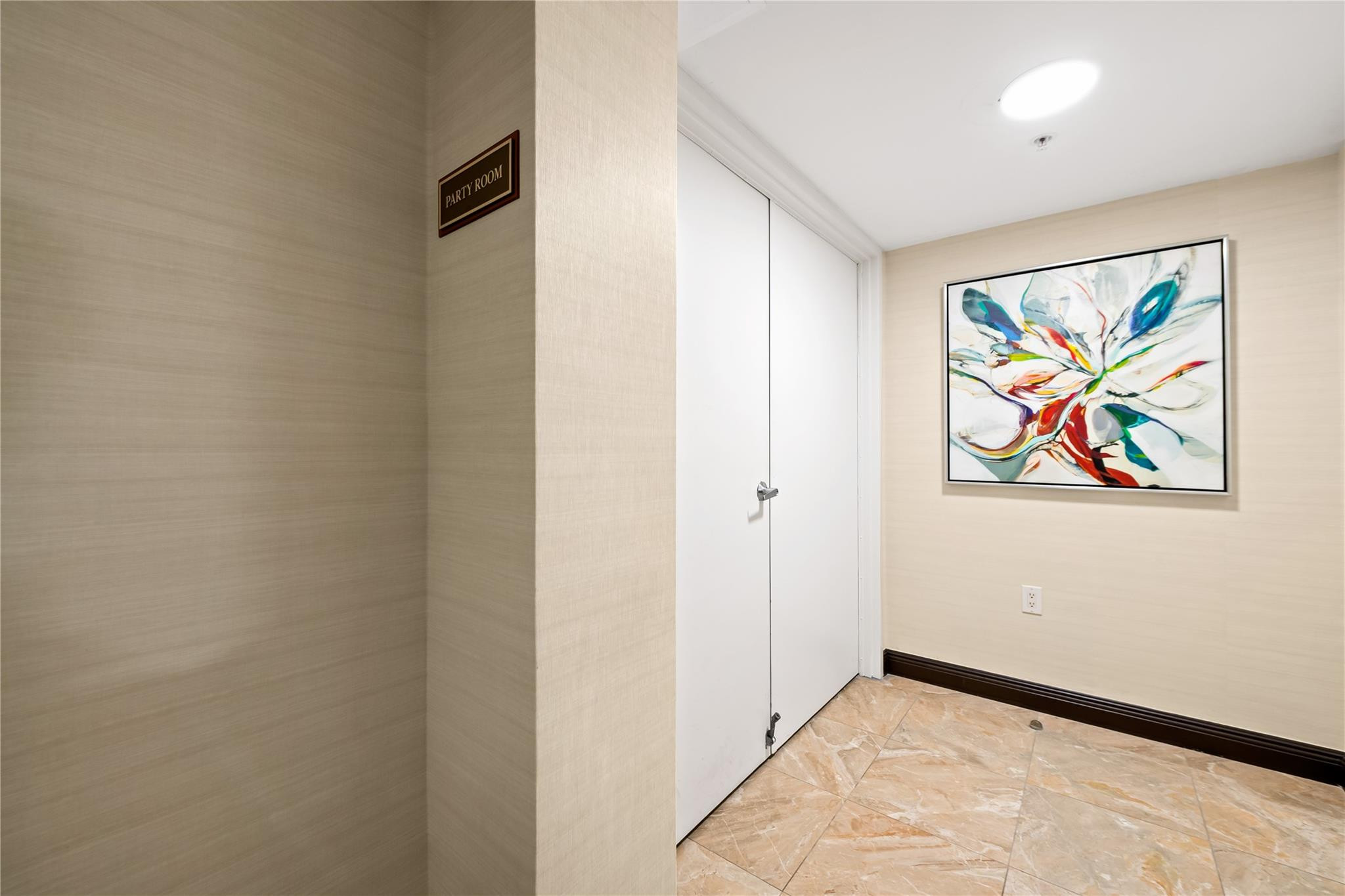 2011 N Ocean #504 Fort Lauderdale, FL 33305