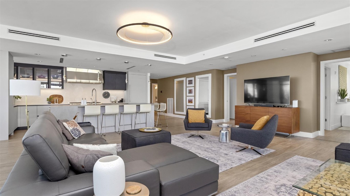 2205 S Surf #4B Hollywood, FL 33019