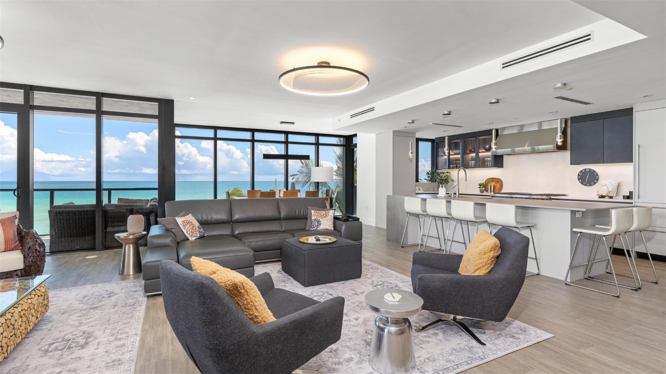 2205 S Surf #4B Hollywood, FL 33019