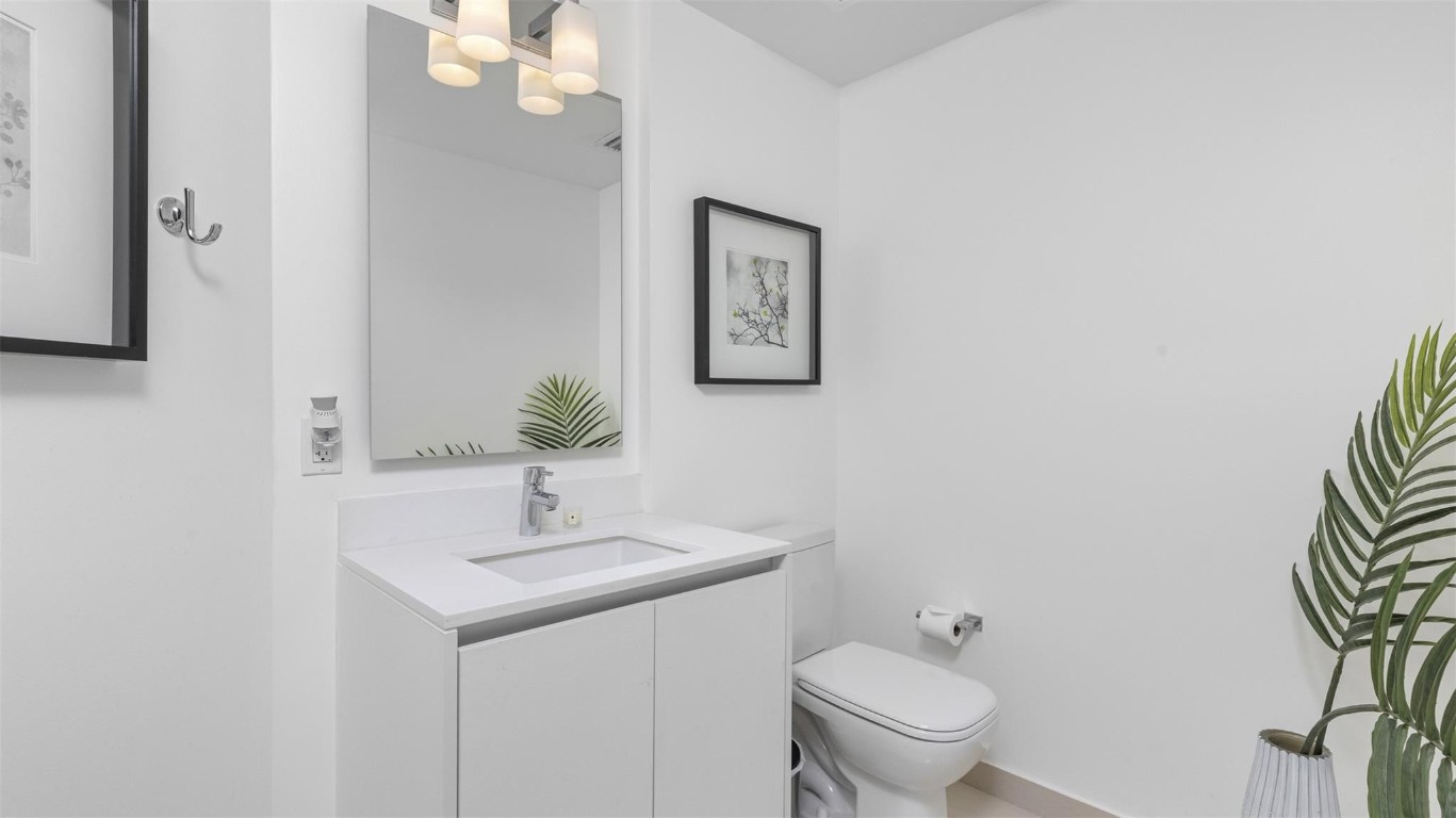 2205 S Surf #4B Hollywood, FL 33019