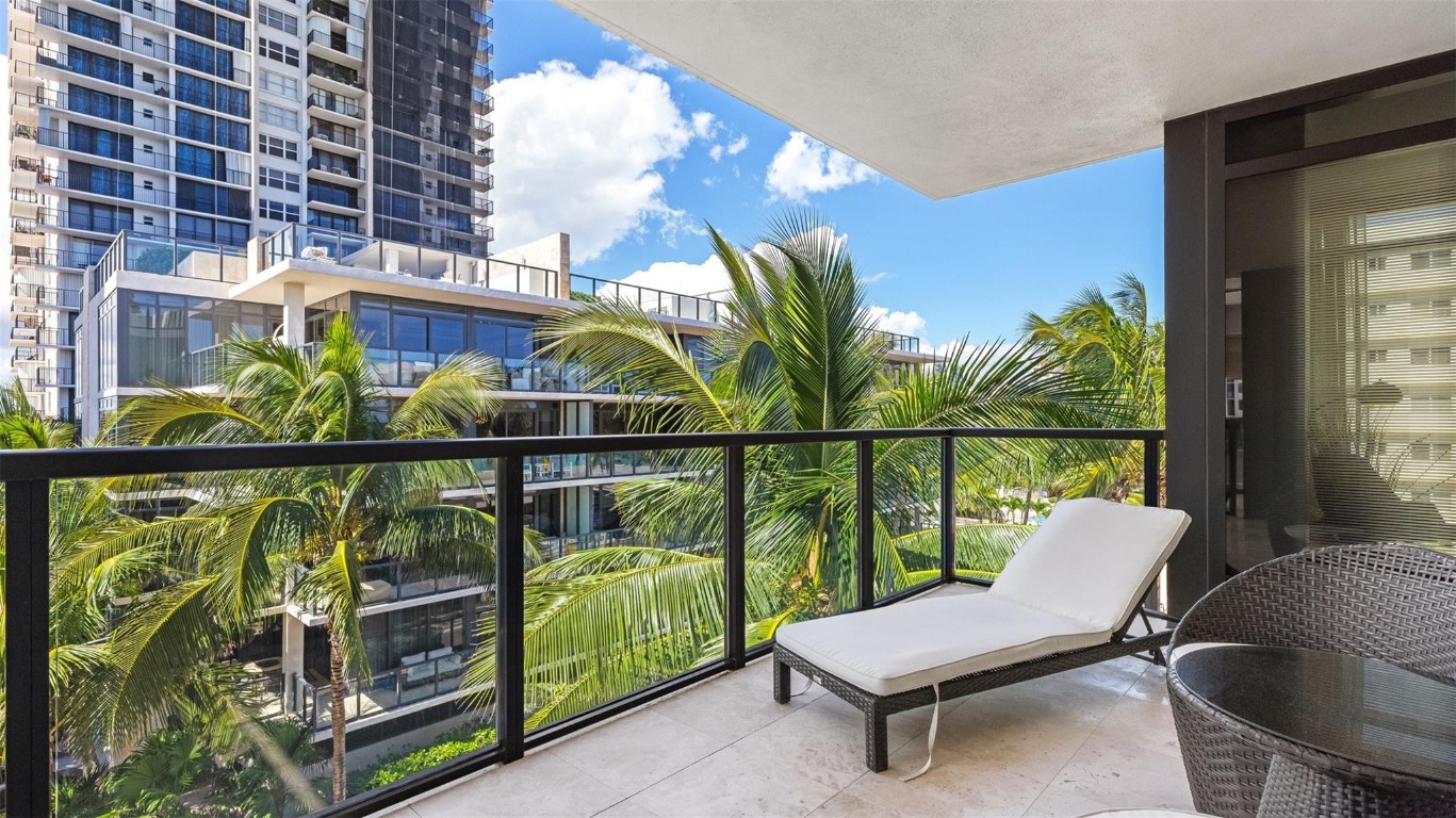 2205 S Surf #4B Hollywood, FL 33019