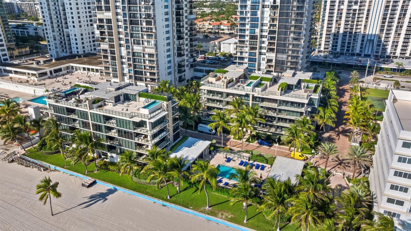 2205 S Surf #4B Hollywood, FL 33019