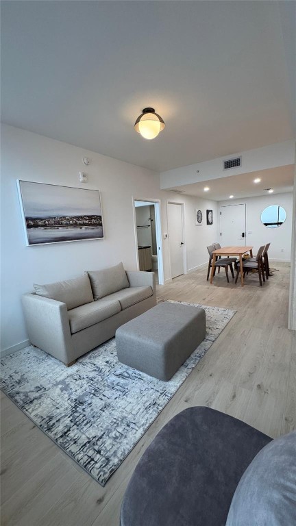 225 N Miami #3604 Miami, FL 33128