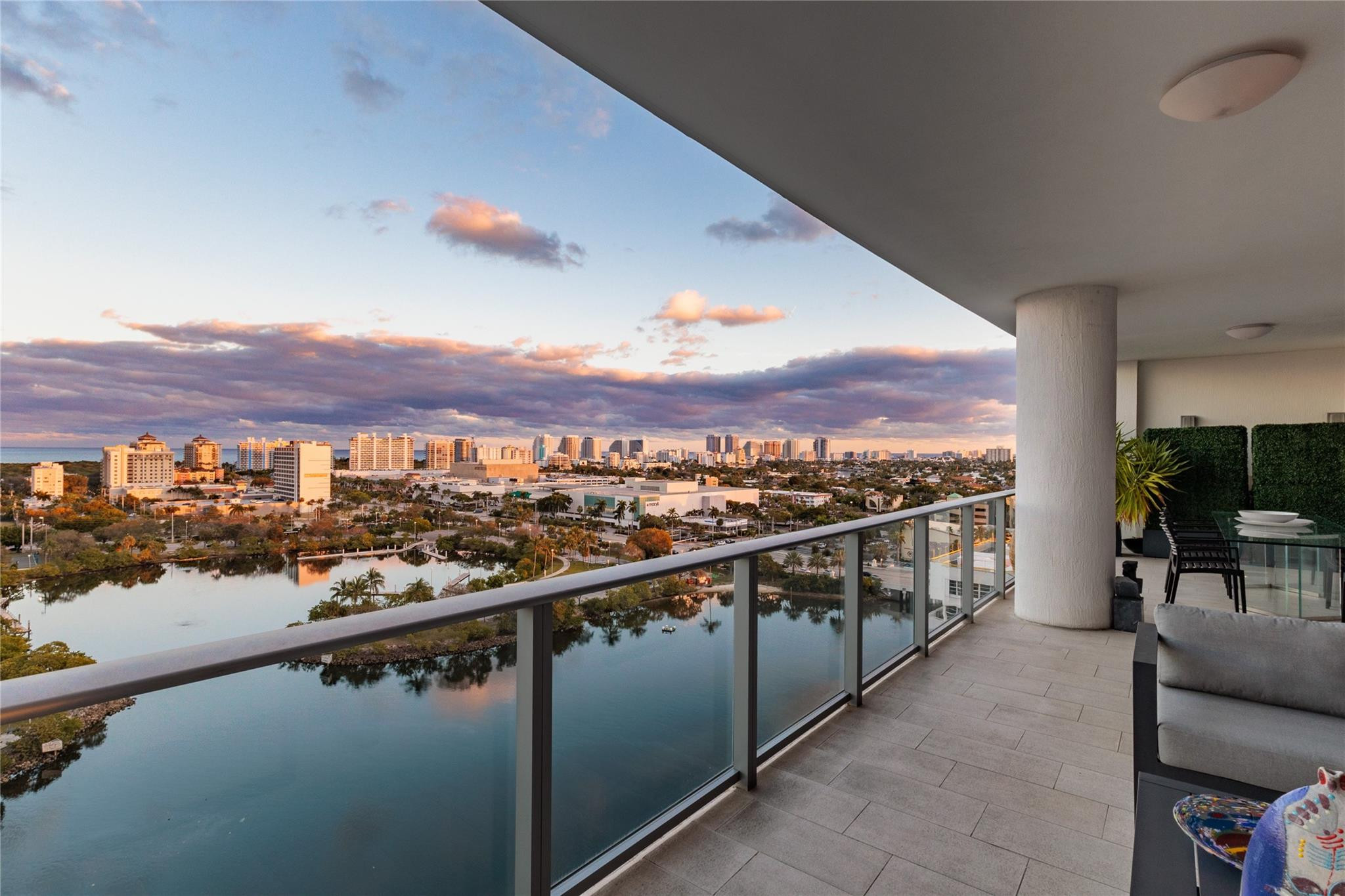 1180 N Federal #PH-1606 Fort Lauderdale, FL 33304