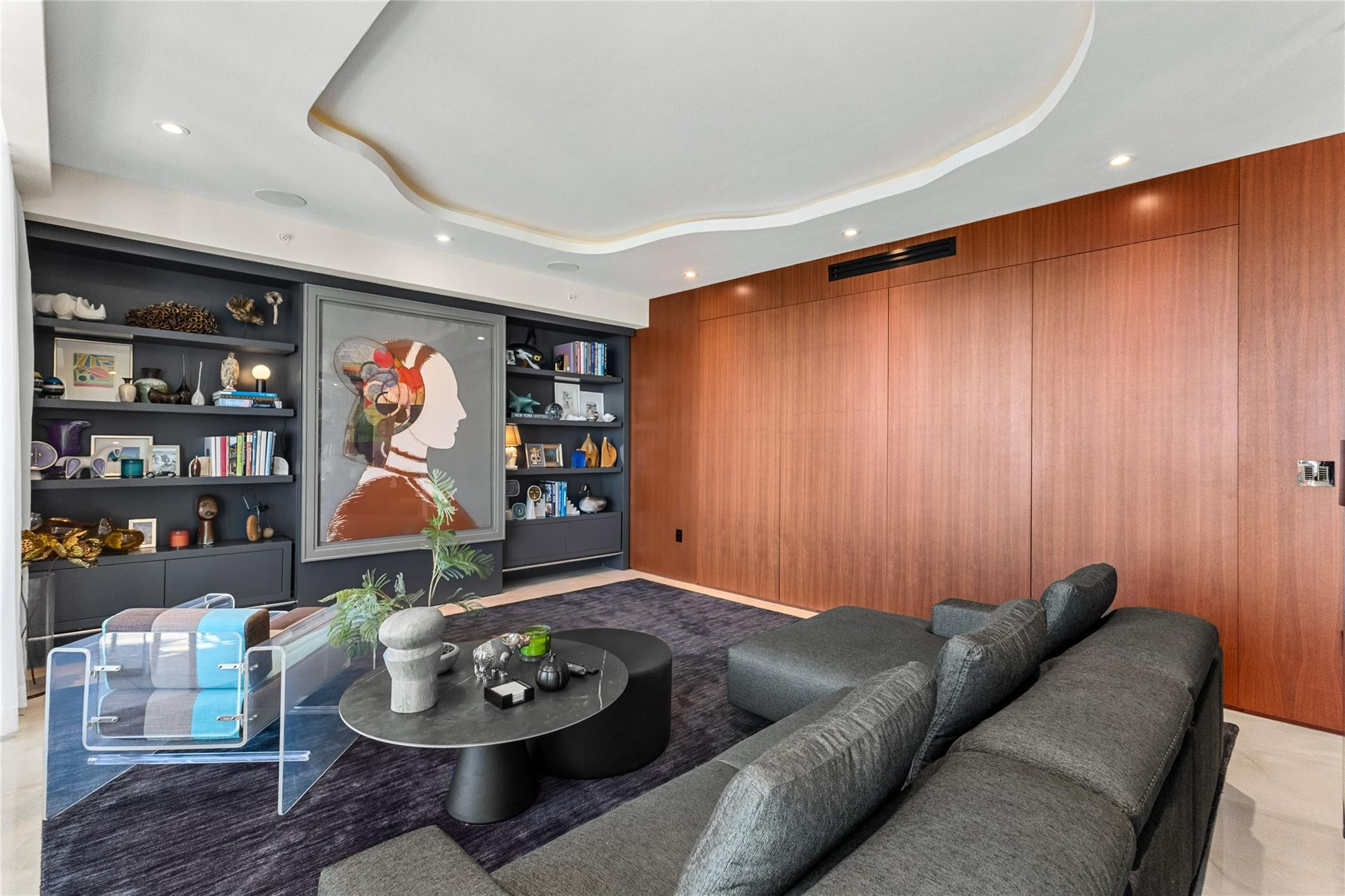 1180 N Federal #PH-1606 Fort Lauderdale, FL 33304