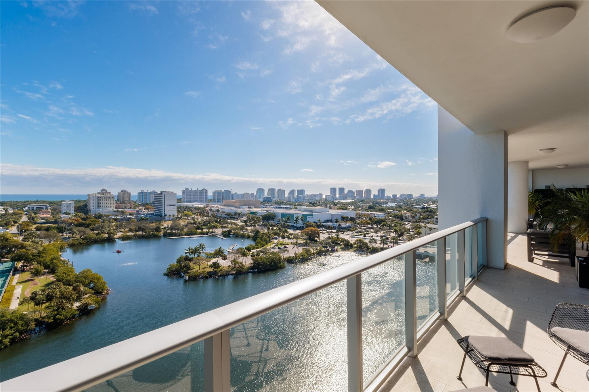 1180 N Federal #PH-1606 Fort Lauderdale, FL 33304