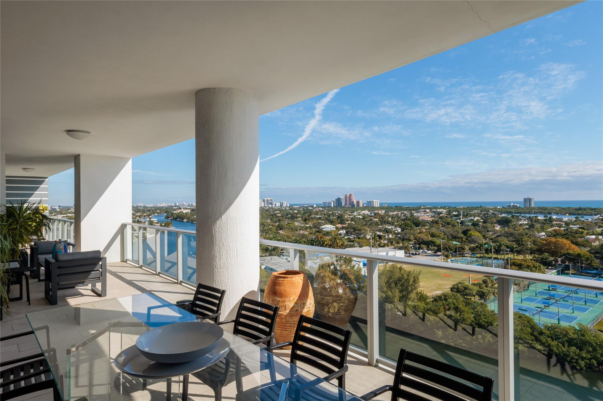 1180 N Federal #PH-1606 Fort Lauderdale, FL 33304