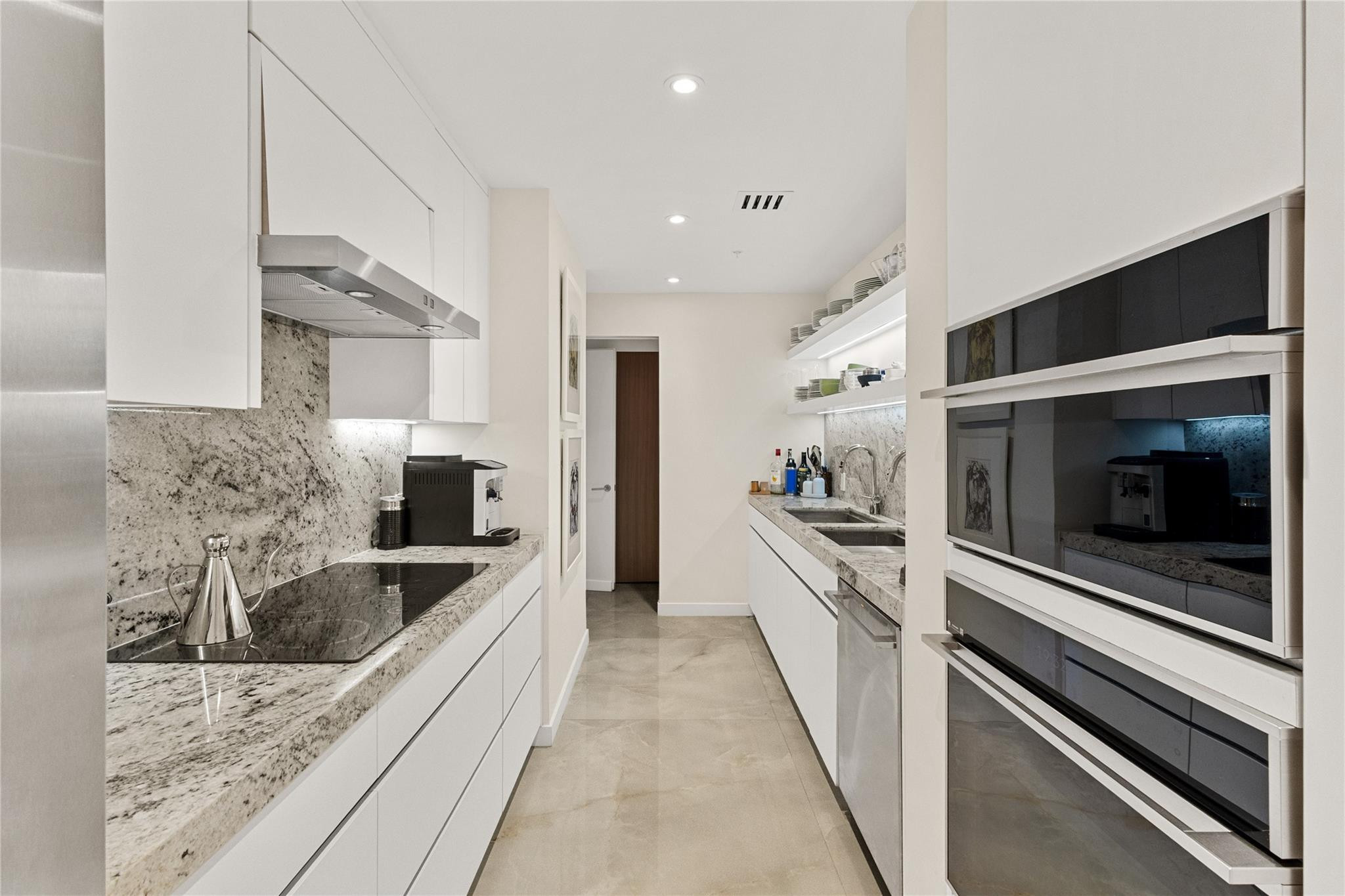 1180 N Federal #PH-1606 Fort Lauderdale, FL 33304