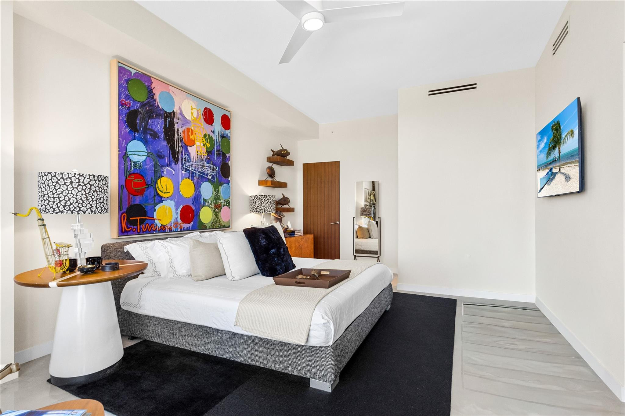 1180 N Federal #PH-1606 Fort Lauderdale, FL 33304