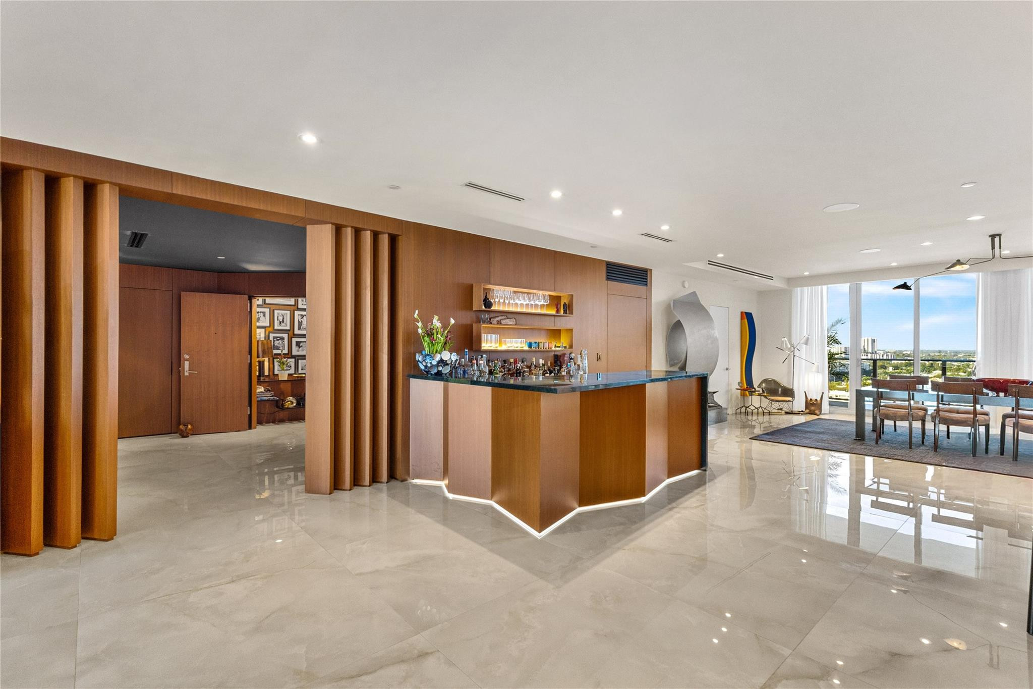 1180 N Federal #PH-1606 Fort Lauderdale, FL 33304