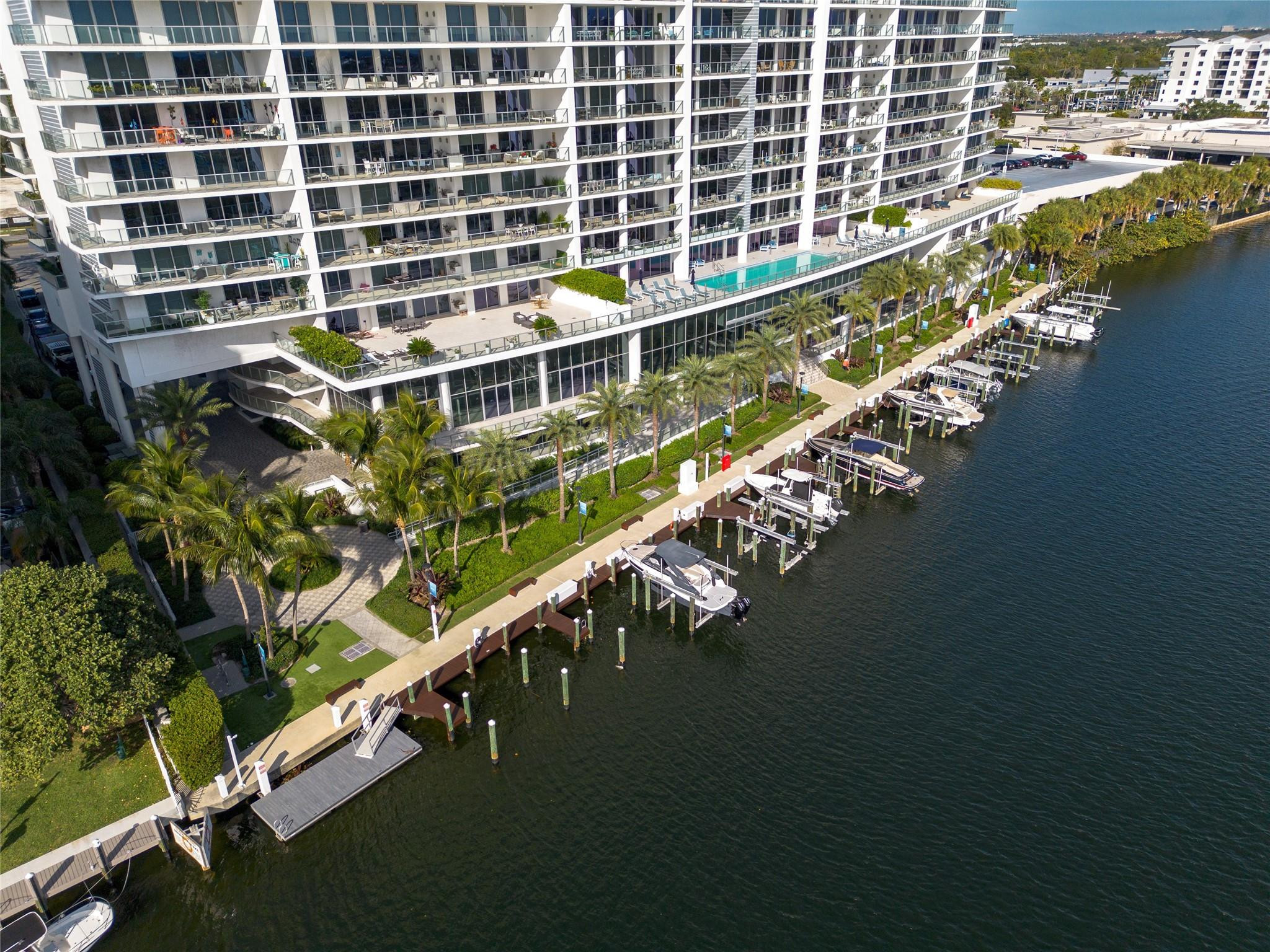 1180 N Federal #PH-1606 Fort Lauderdale, FL 33304