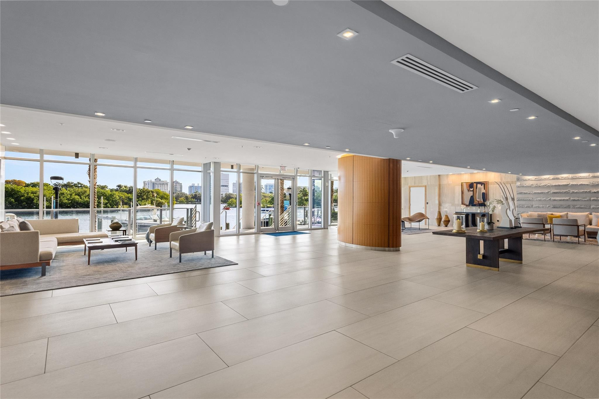 1180 N Federal #PH-1606 Fort Lauderdale, FL 33304