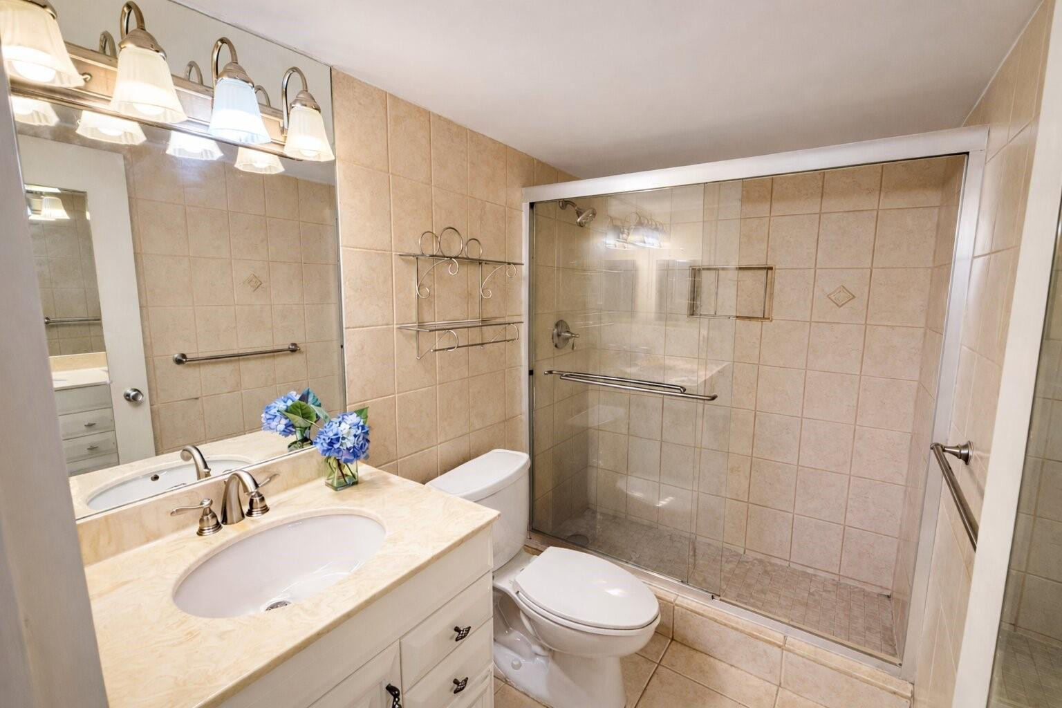 5300 NE 24th #216C 0 Fort Lauderdale, FL 33308