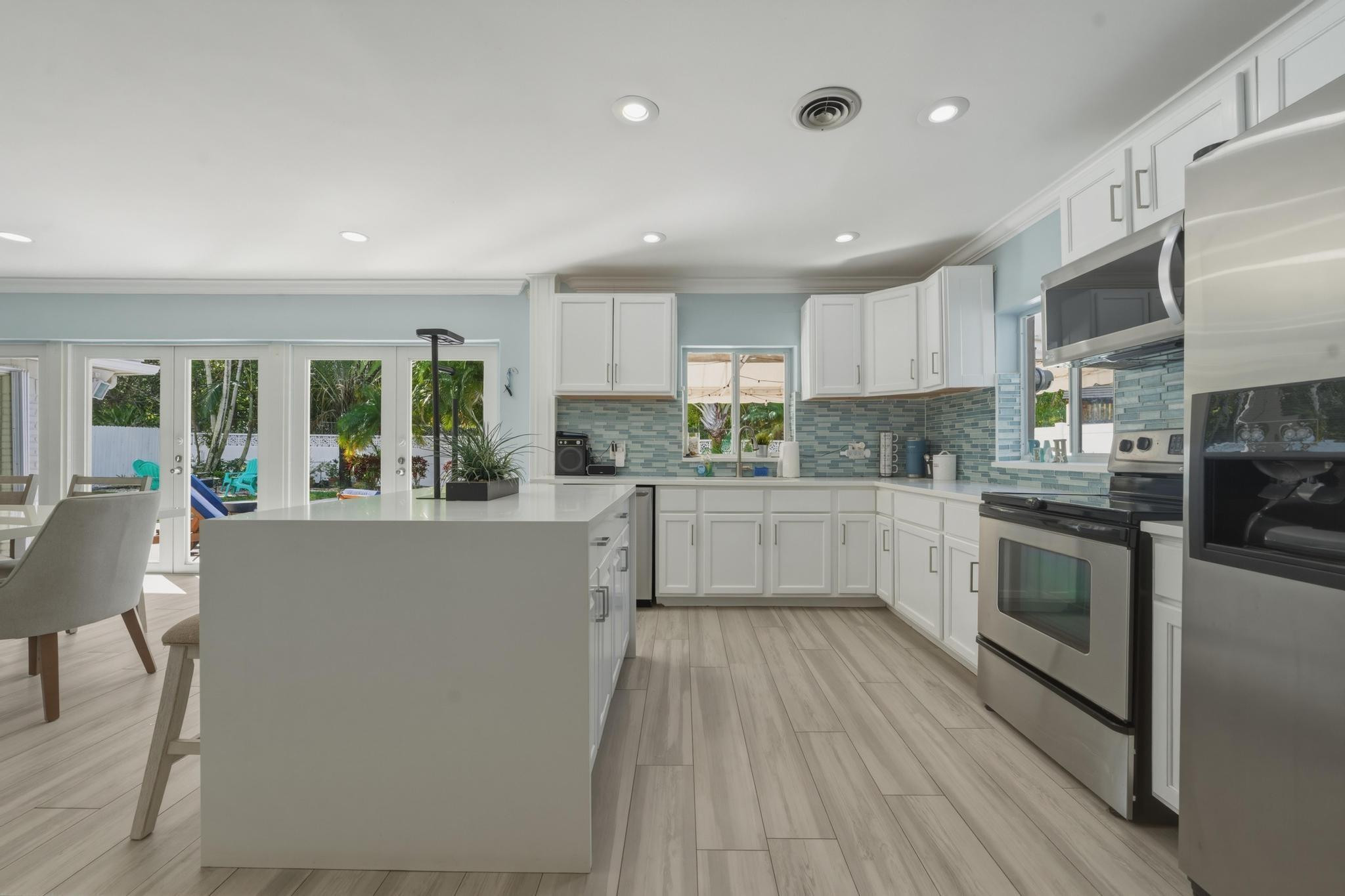 3036 NE 19th Fort Lauderdale, FL 33305