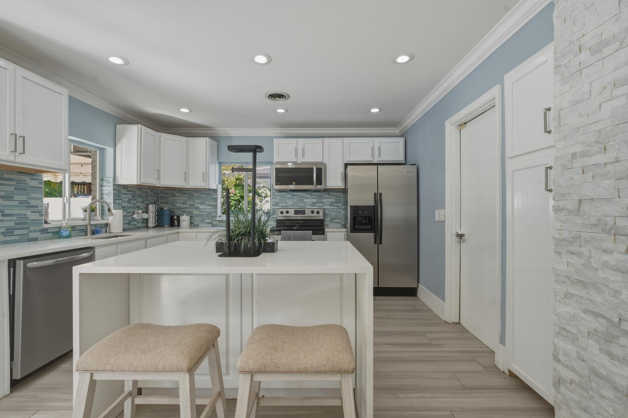 3036 NE 19th Fort Lauderdale, FL 33305