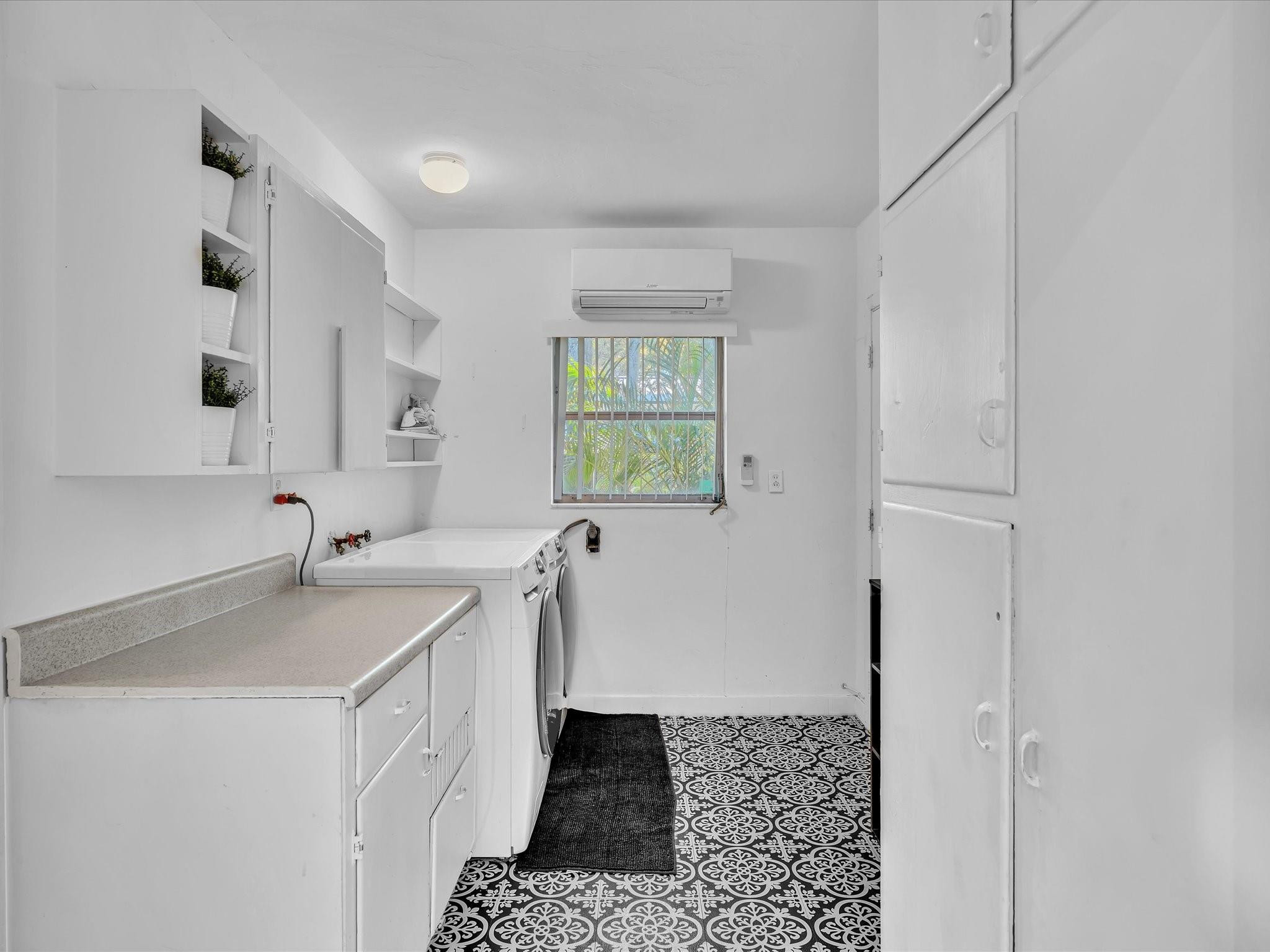 1619 SE 4th Fort Lauderdale, FL 33301