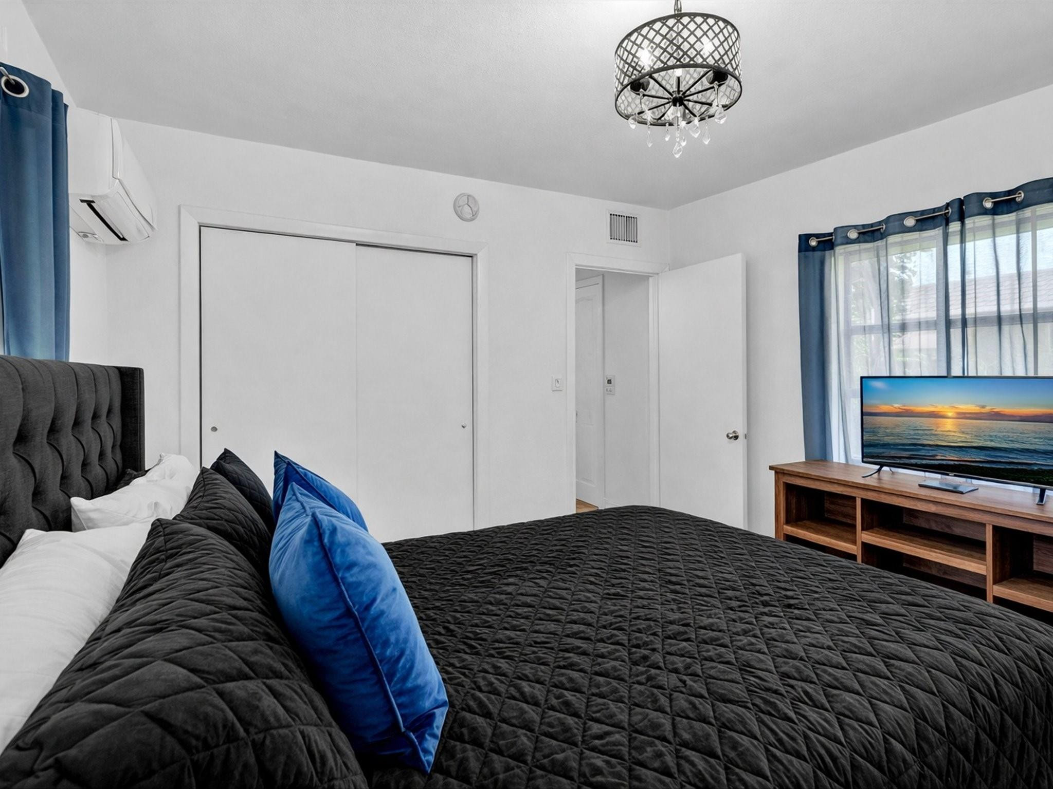 1619 SE 4th Fort Lauderdale, FL 33301