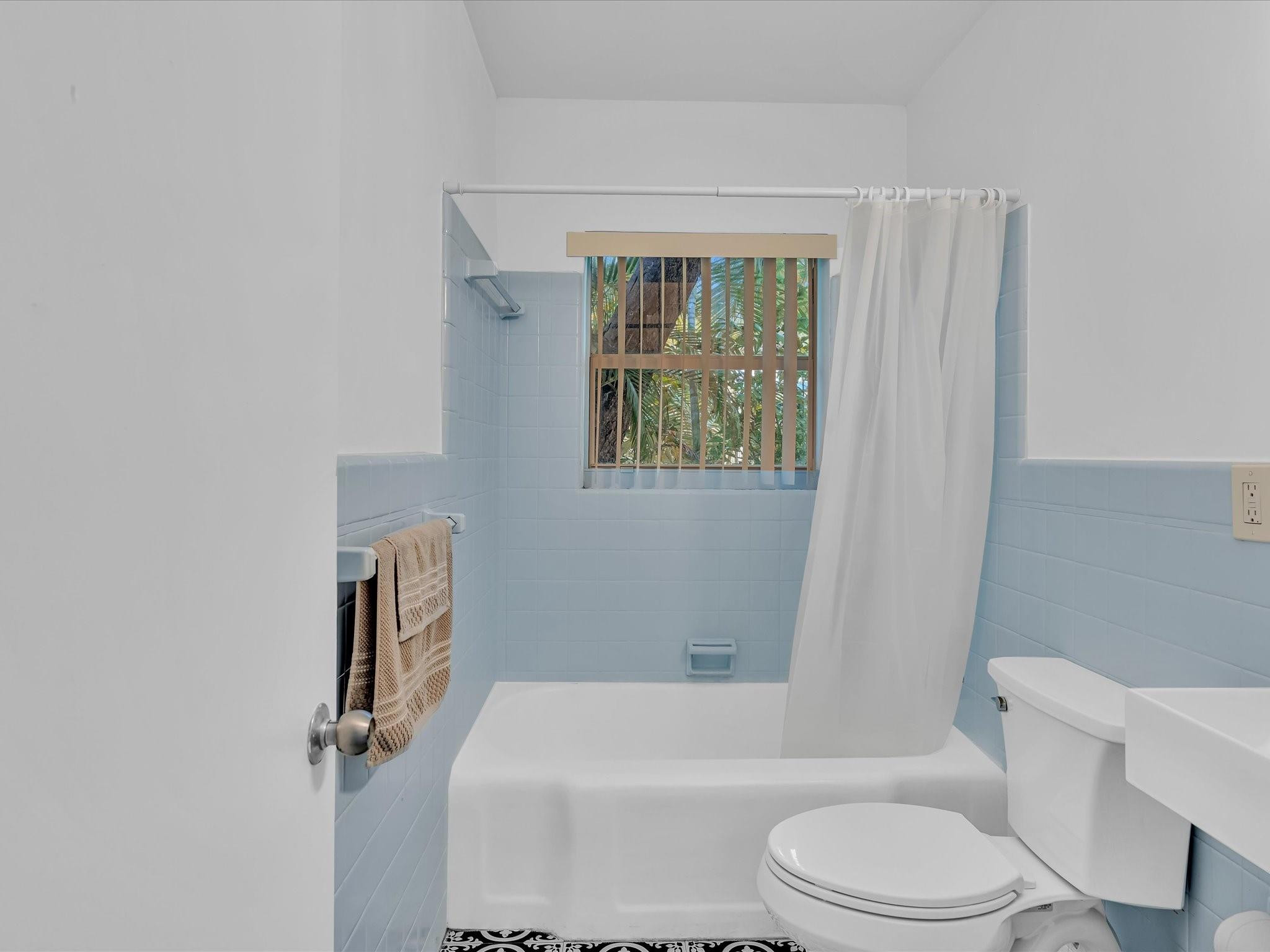 1619 SE 4th Fort Lauderdale, FL 33301