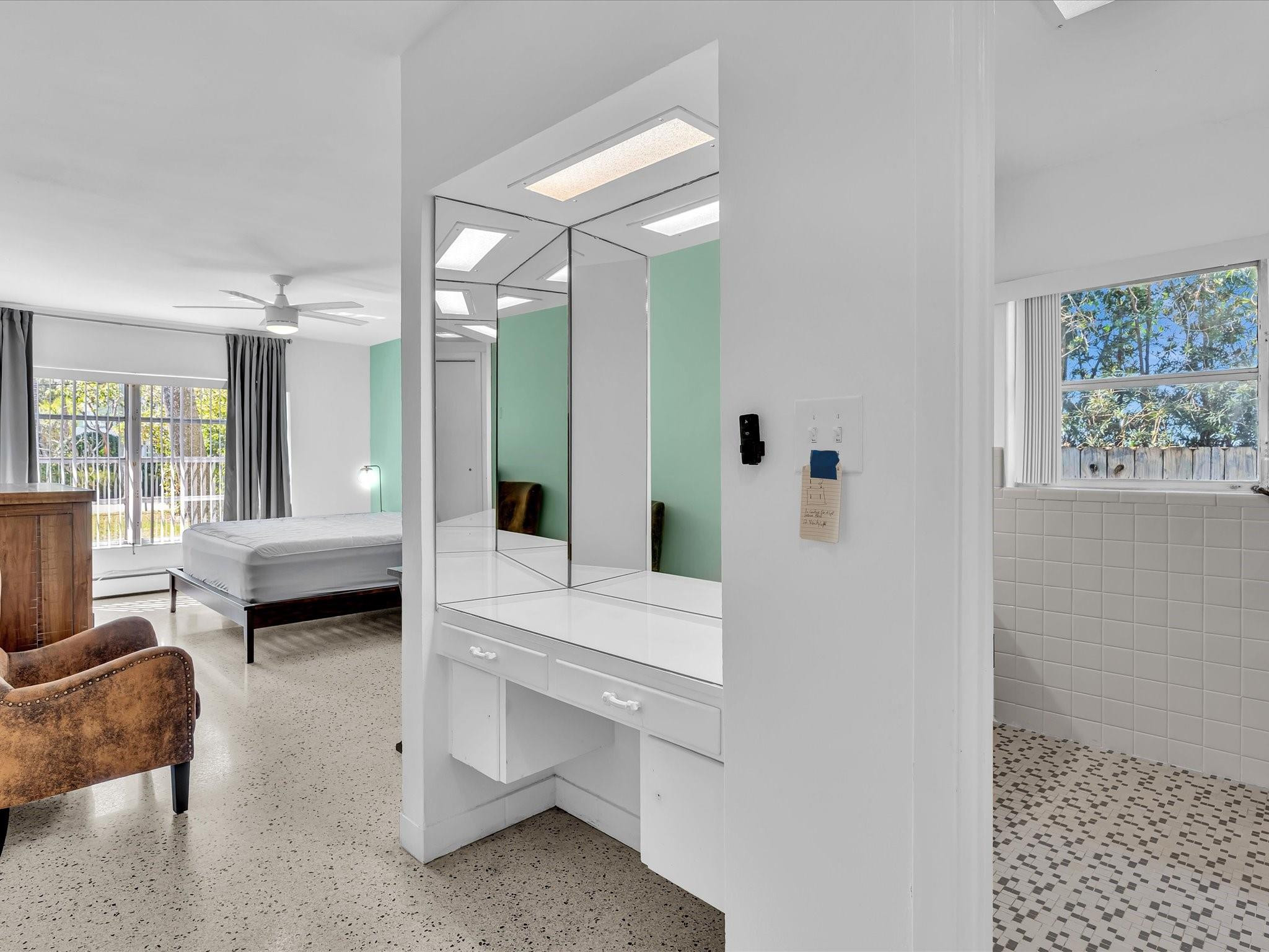 1619 SE 4th Fort Lauderdale, FL 33301