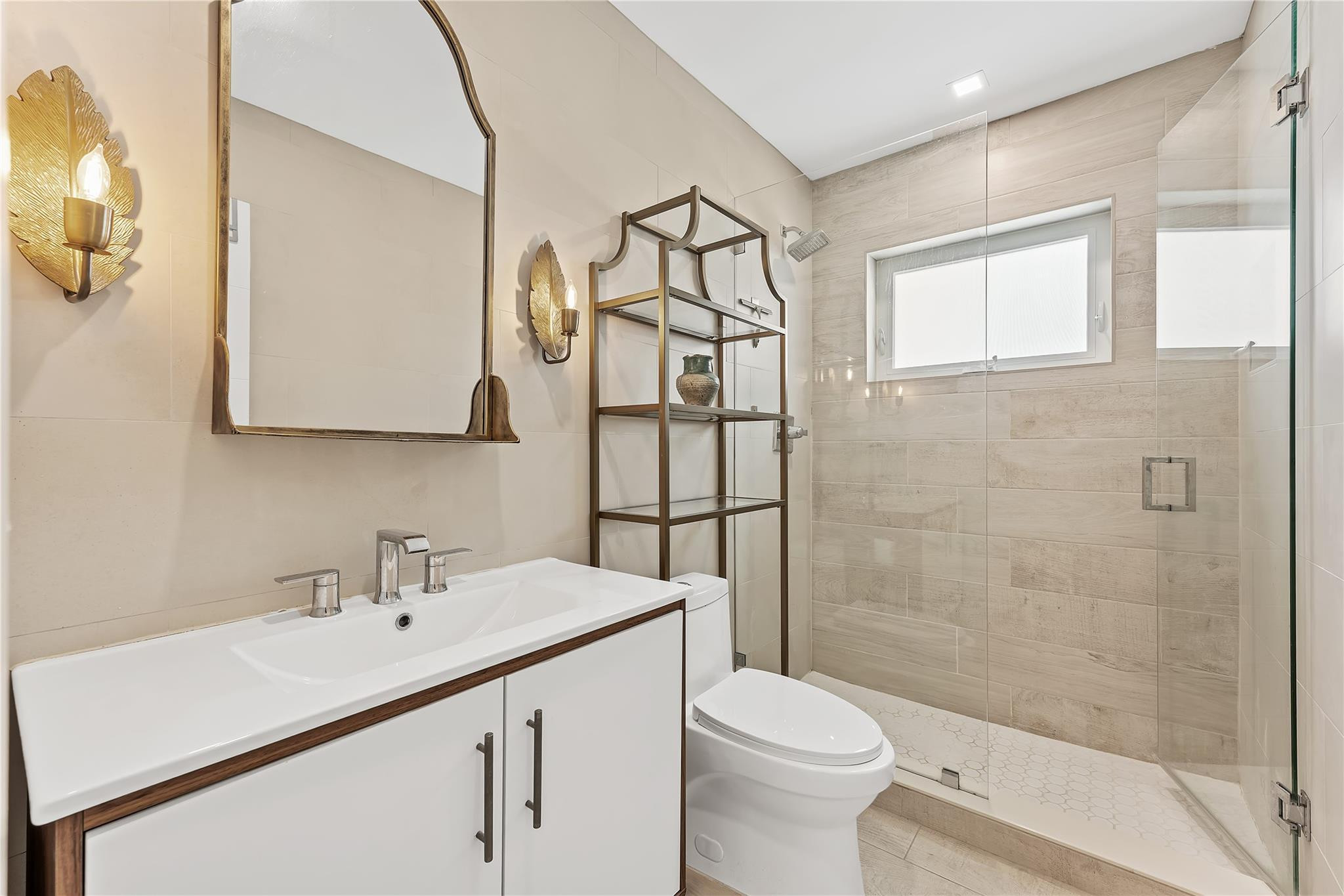 2400 NE 36th #12 Lighthouse Point, FL 33064