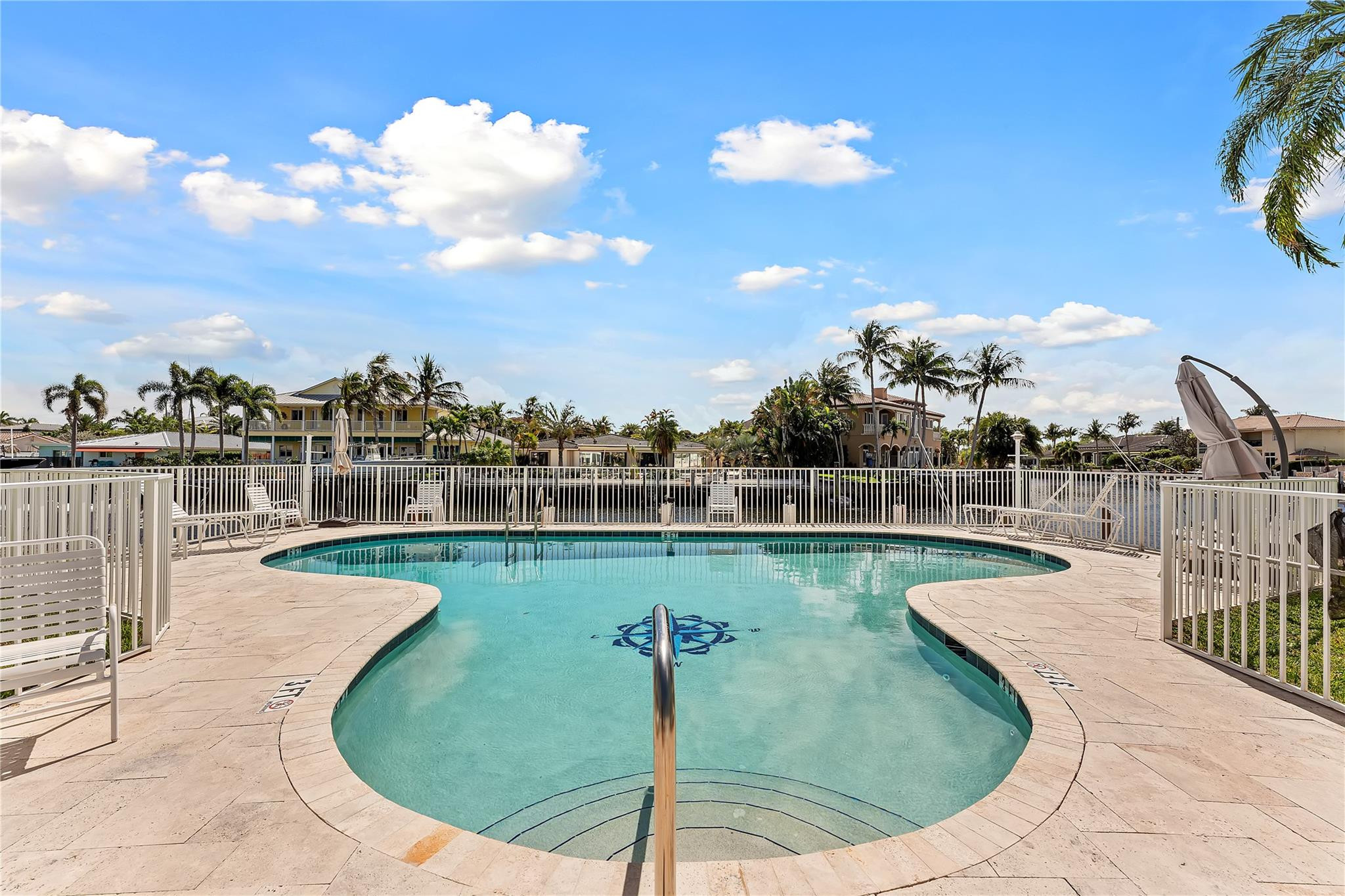2400 NE 36th #12 Lighthouse Point, FL 33064