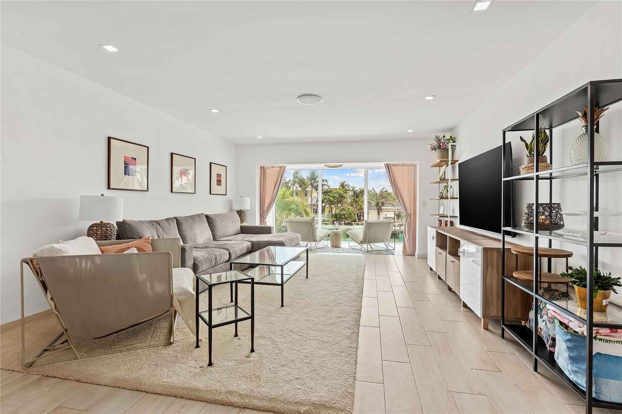 2400 NE 36th #12 Lighthouse Point, FL 33064