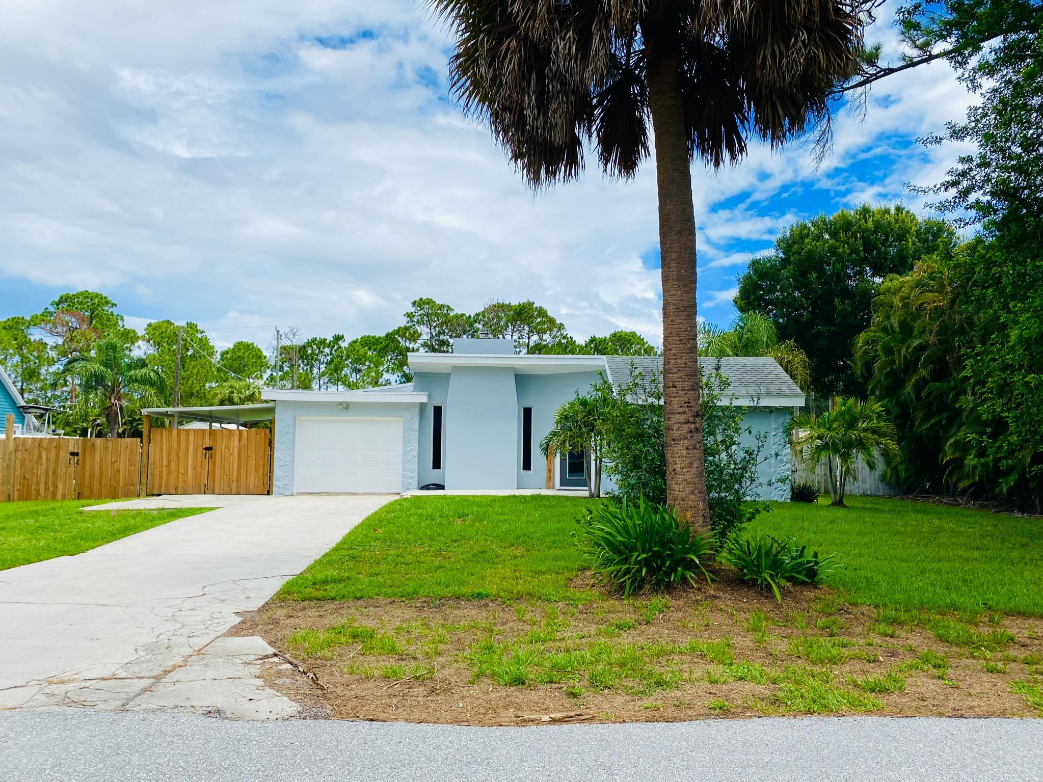 6163 SE Orange Blossom Trail