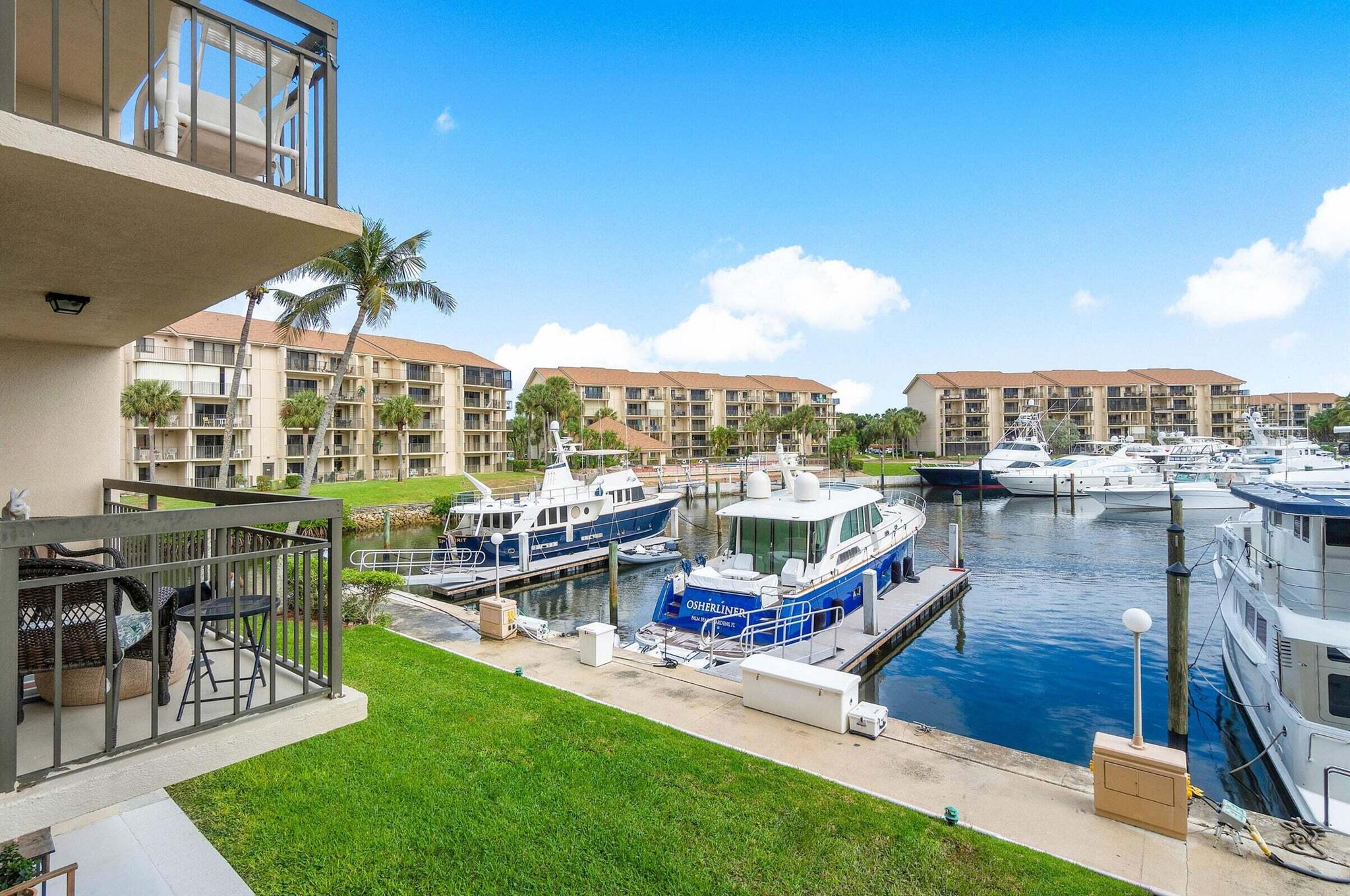 2601 Marina Isle Way #202 Jupiter, FL 33477