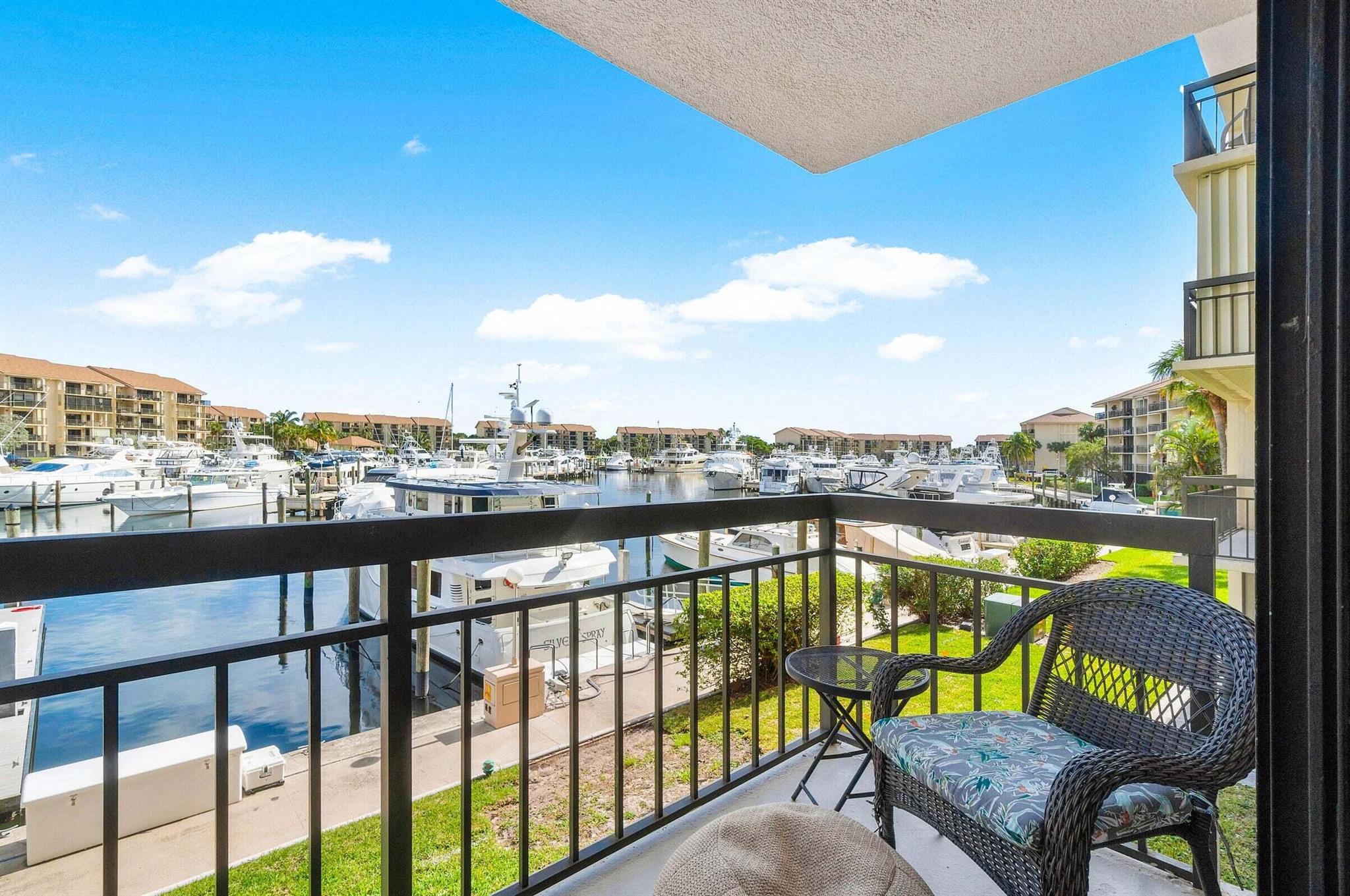 2601 Marina Isle Way #202 Jupiter, FL 33477