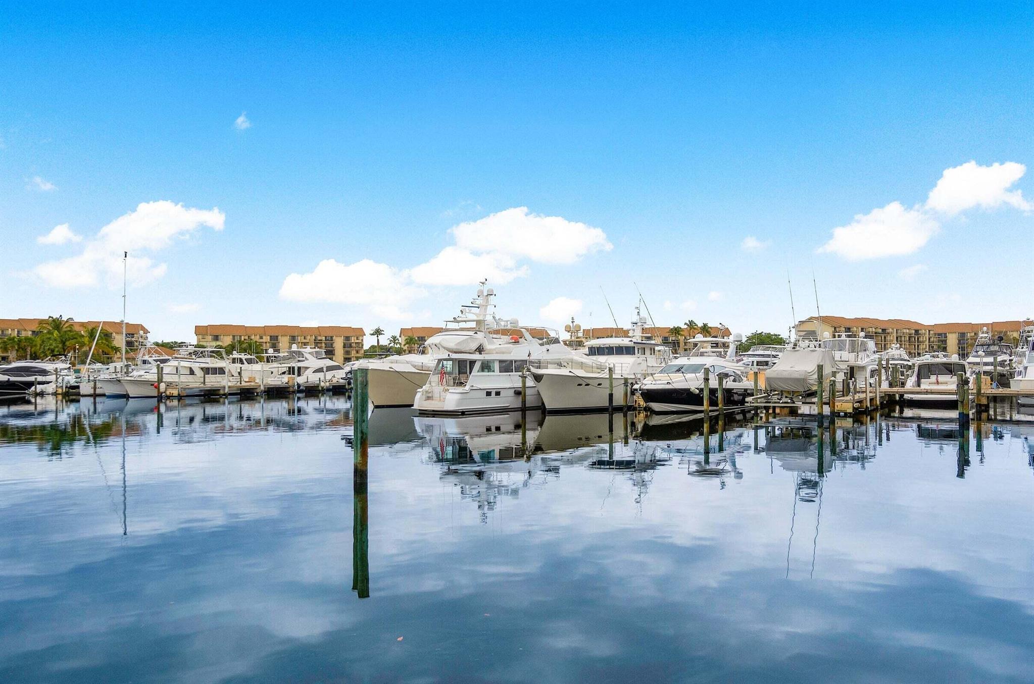 2601 Marina Isle Way #202 Jupiter, FL 33477