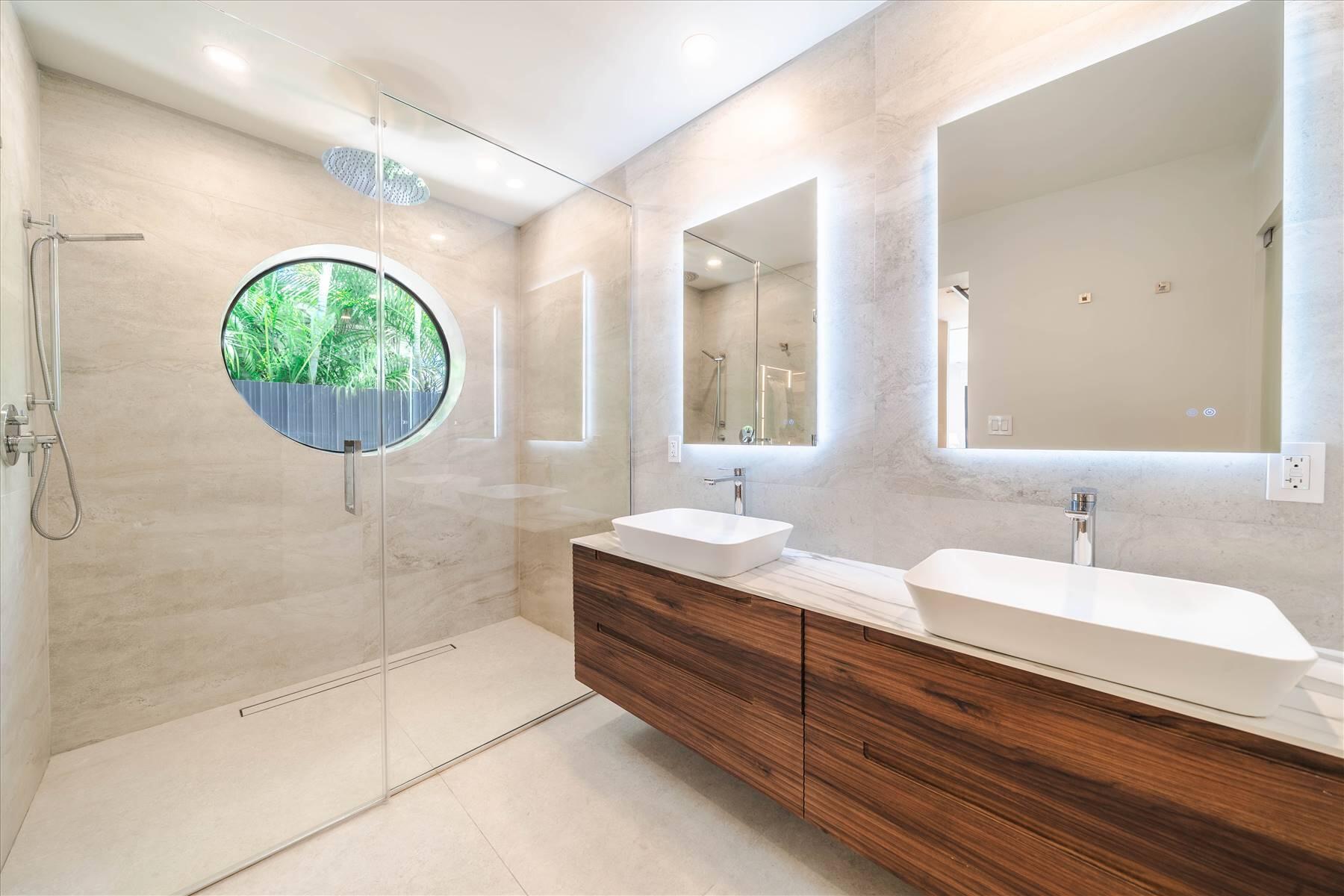 7610 Bayside Ln Miami Beach, FL 33141