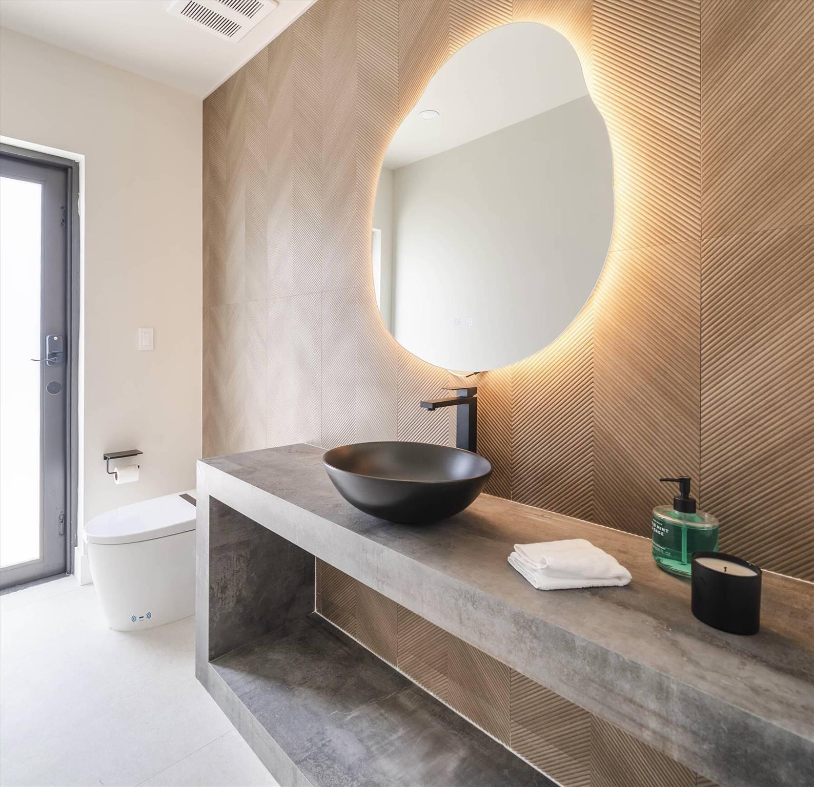 7610 Bayside Ln Miami Beach, FL 33141