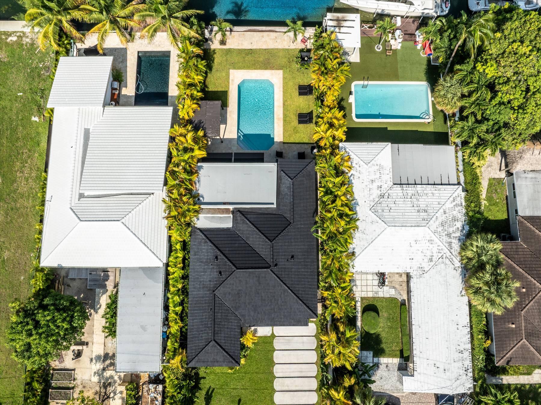 7610 Bayside Ln Miami Beach, FL 33141