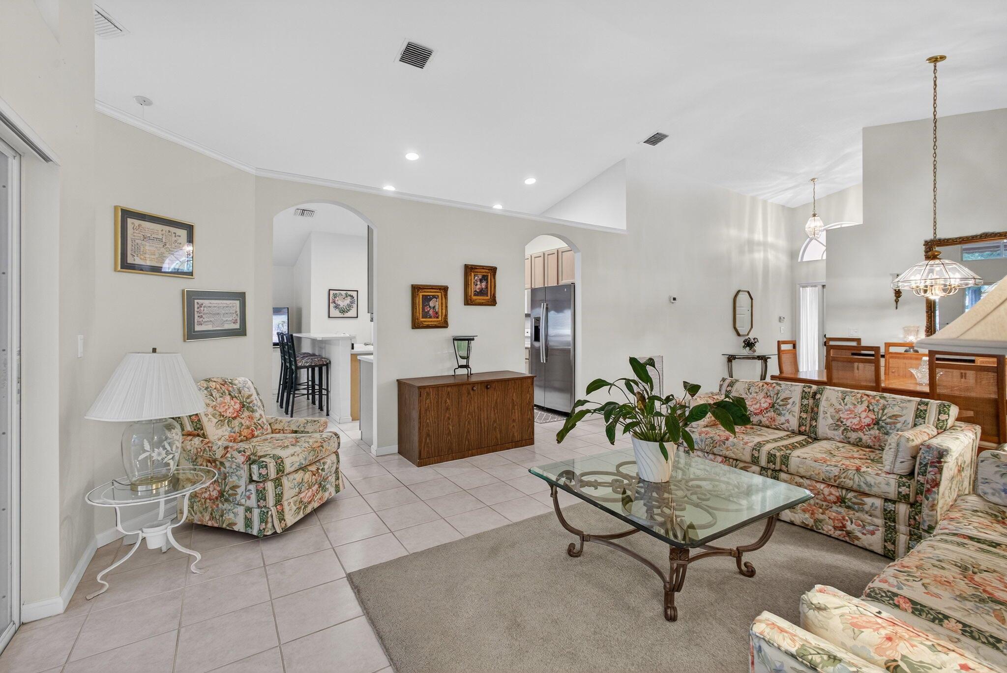 208 Jones Crk Dr Jupiter, FL 33458