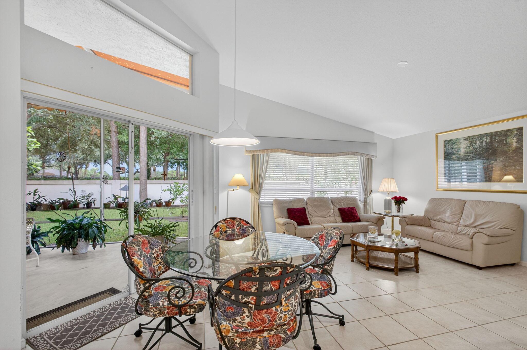 208 Jones Crk Dr Jupiter, FL 33458