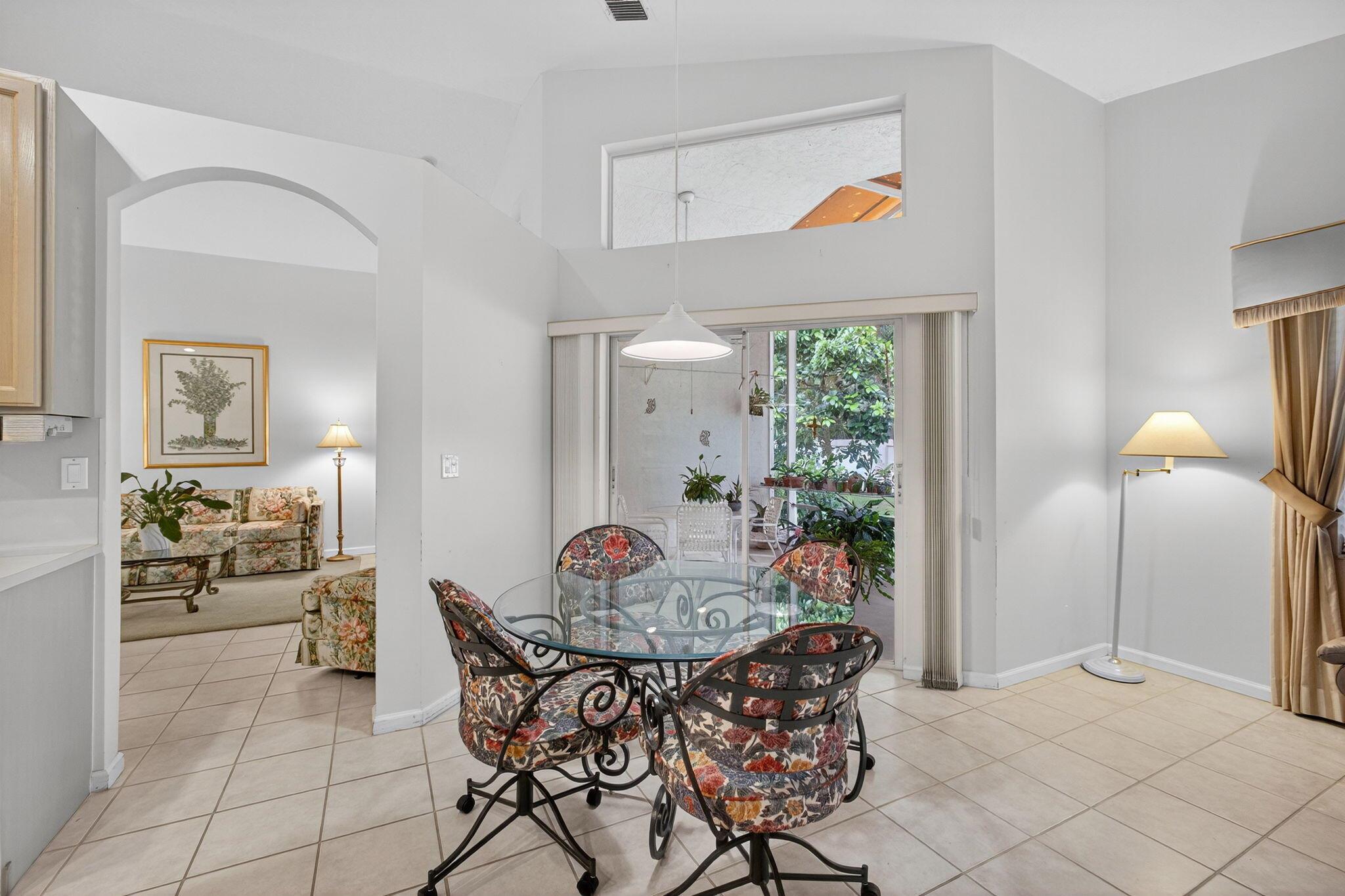 208 Jones Crk Dr Jupiter, FL 33458