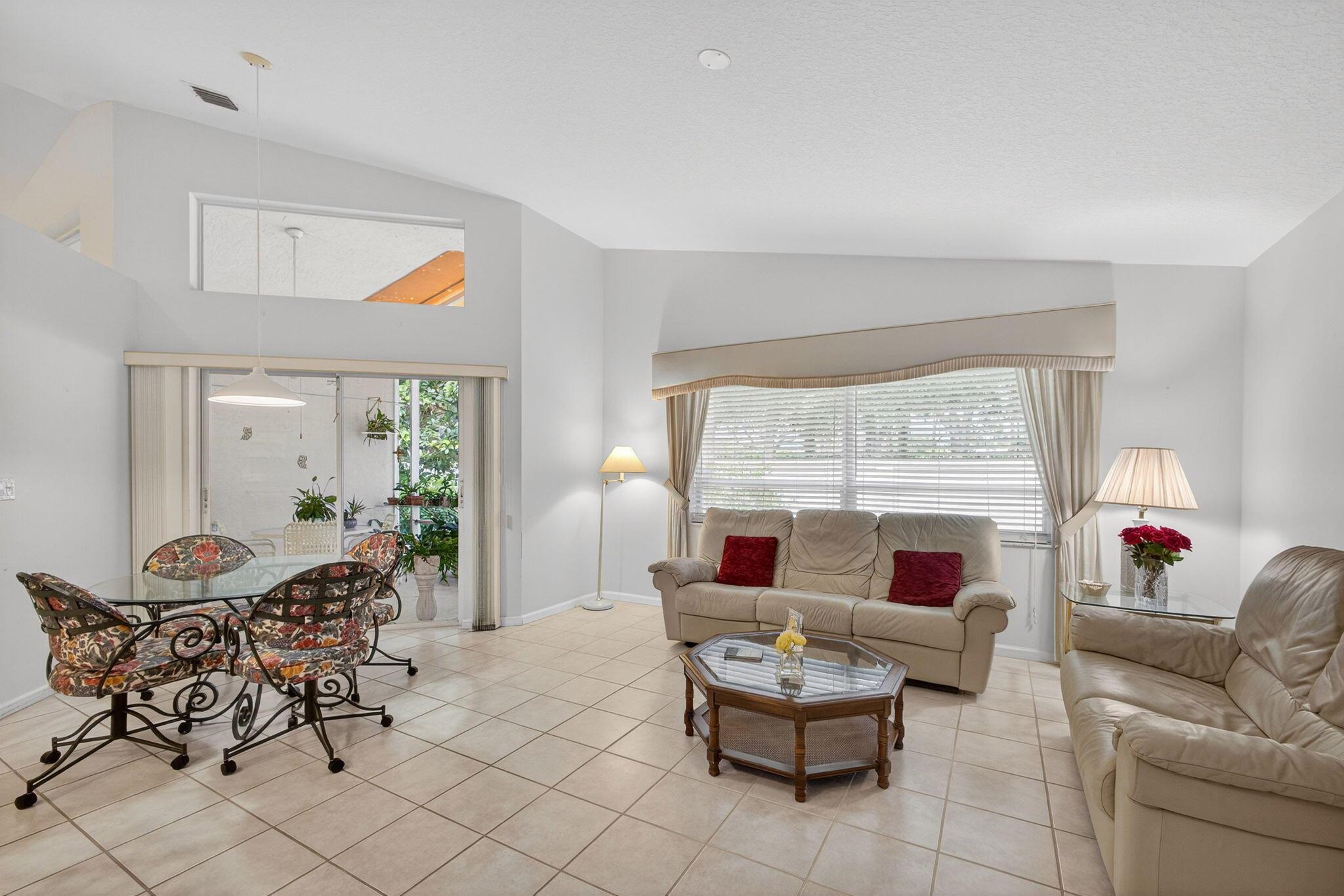 208 Jones Crk Dr Jupiter, FL 33458