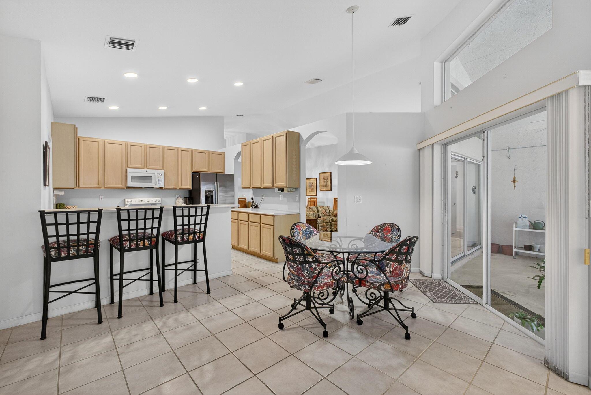 208 Jones Crk Dr Jupiter, FL 33458