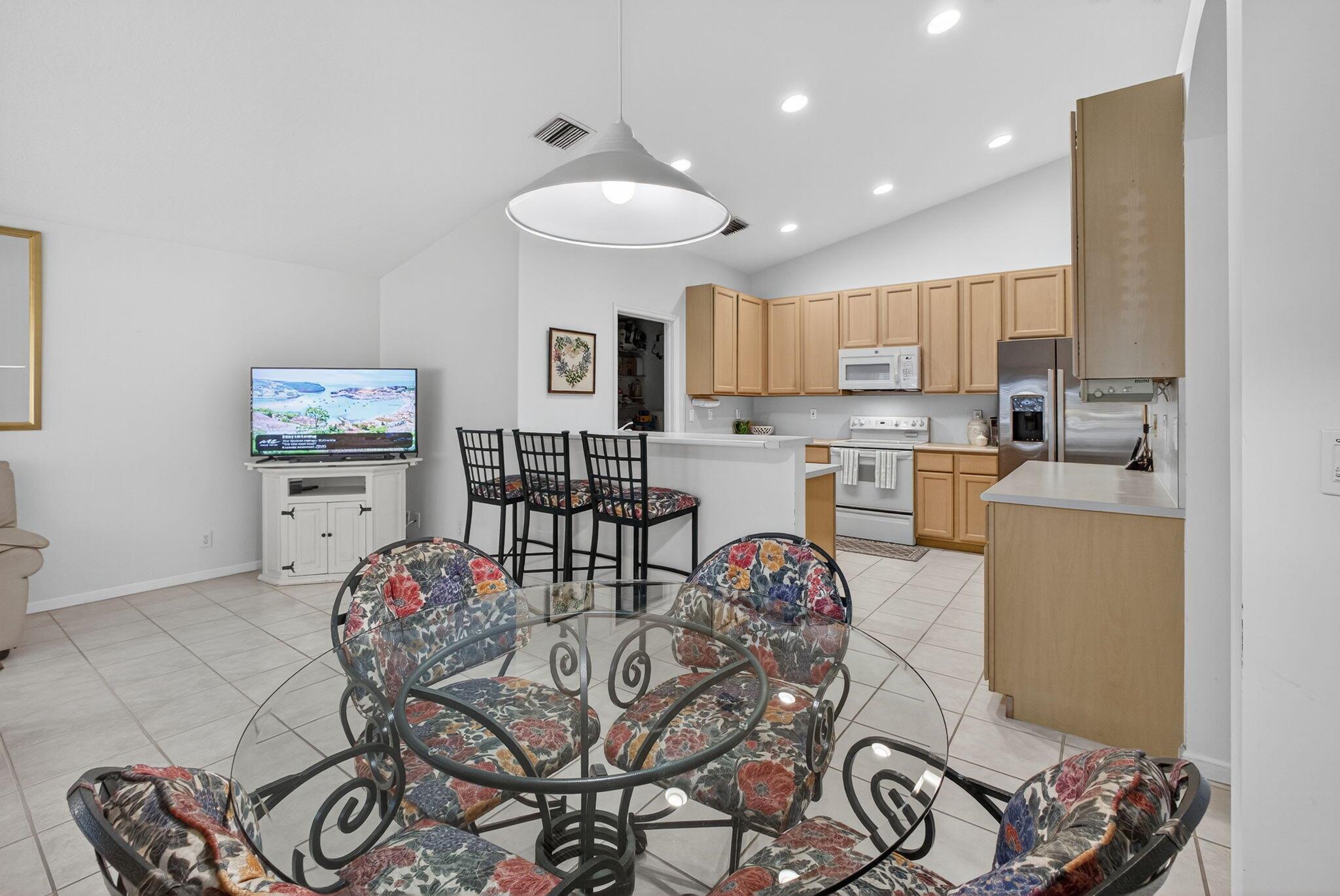 208 Jones Crk Dr Jupiter, FL 33458